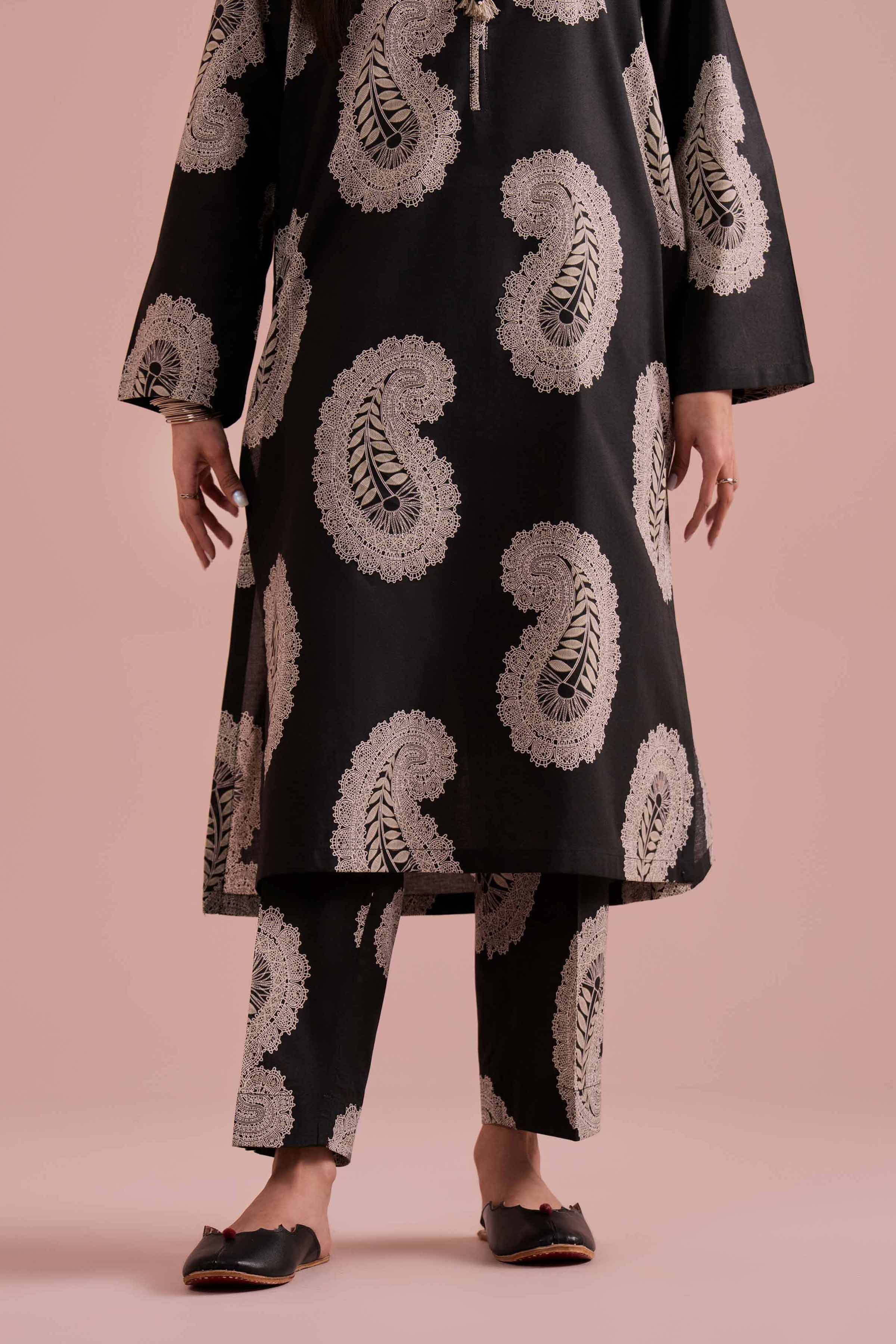 2 Piece - Printed Suit - PE26-189 Black Cambric 2PC Printed READY TO WEAR