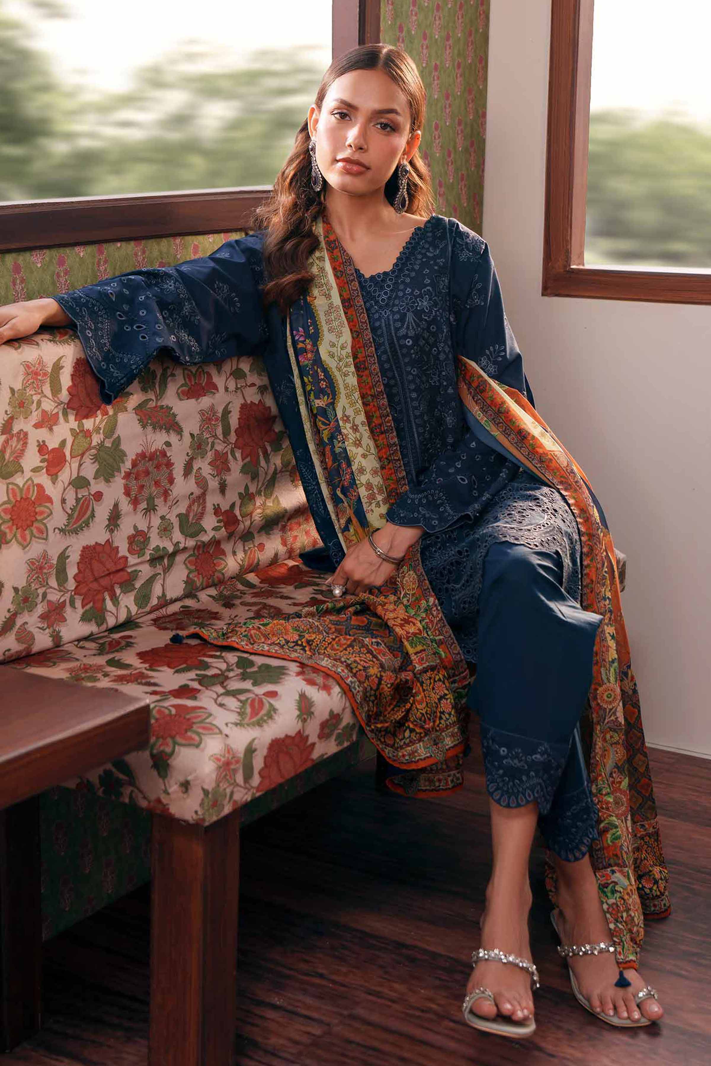 3 Piece - Embroidered Suit - PE26-287