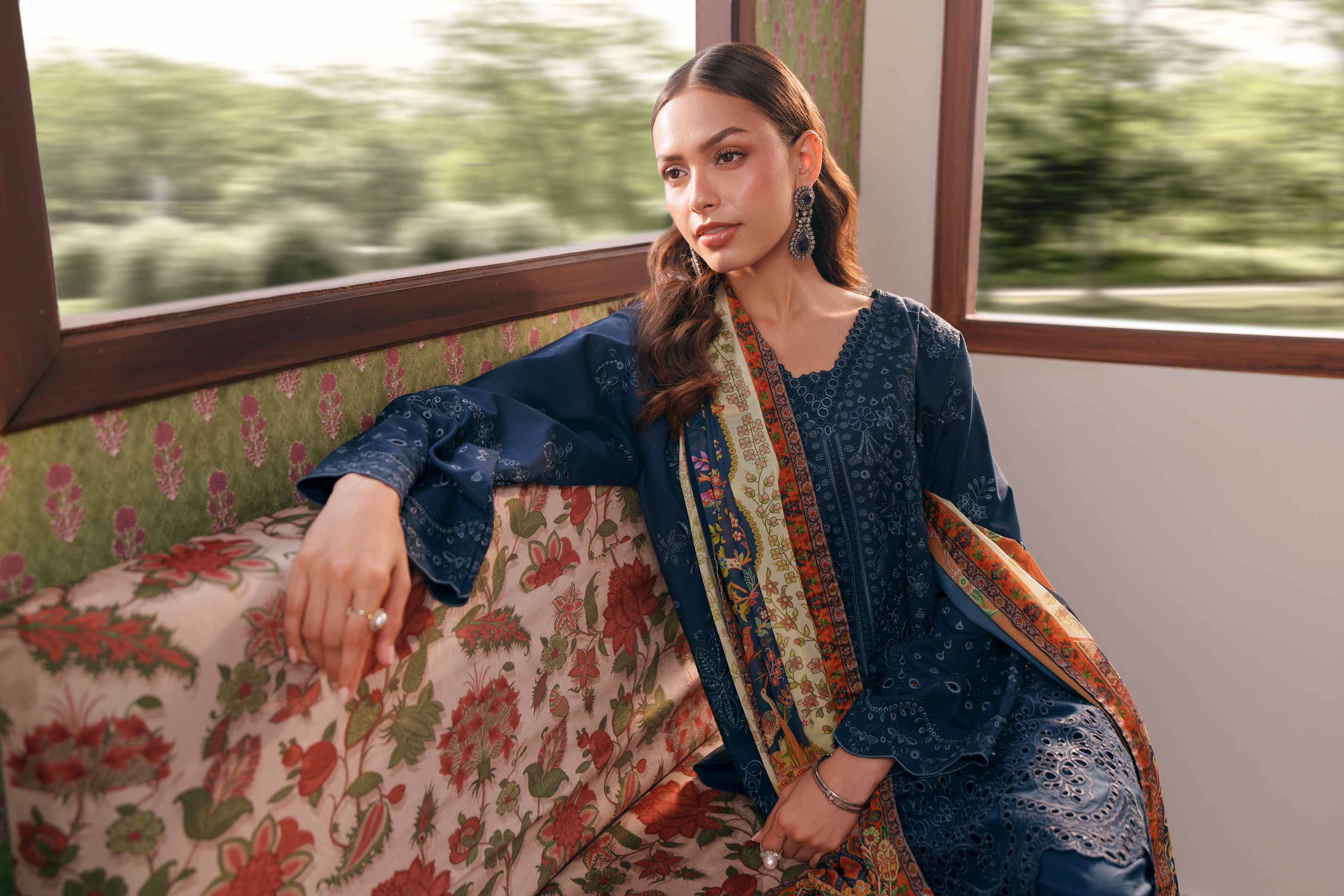 3 Piece - Embroidered Suit - PE26-287