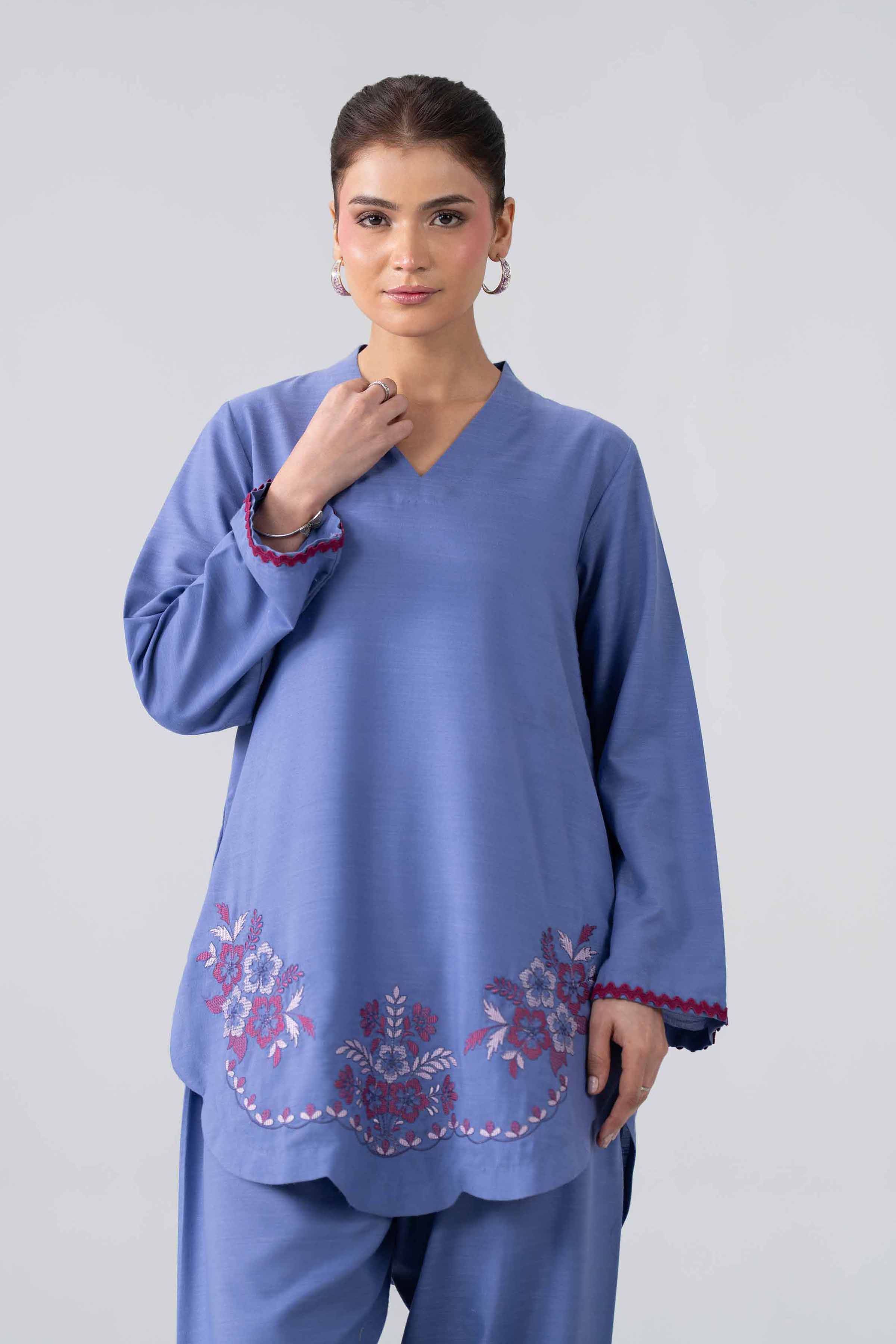 2 Piece - Embroidered Suit - PE26-410