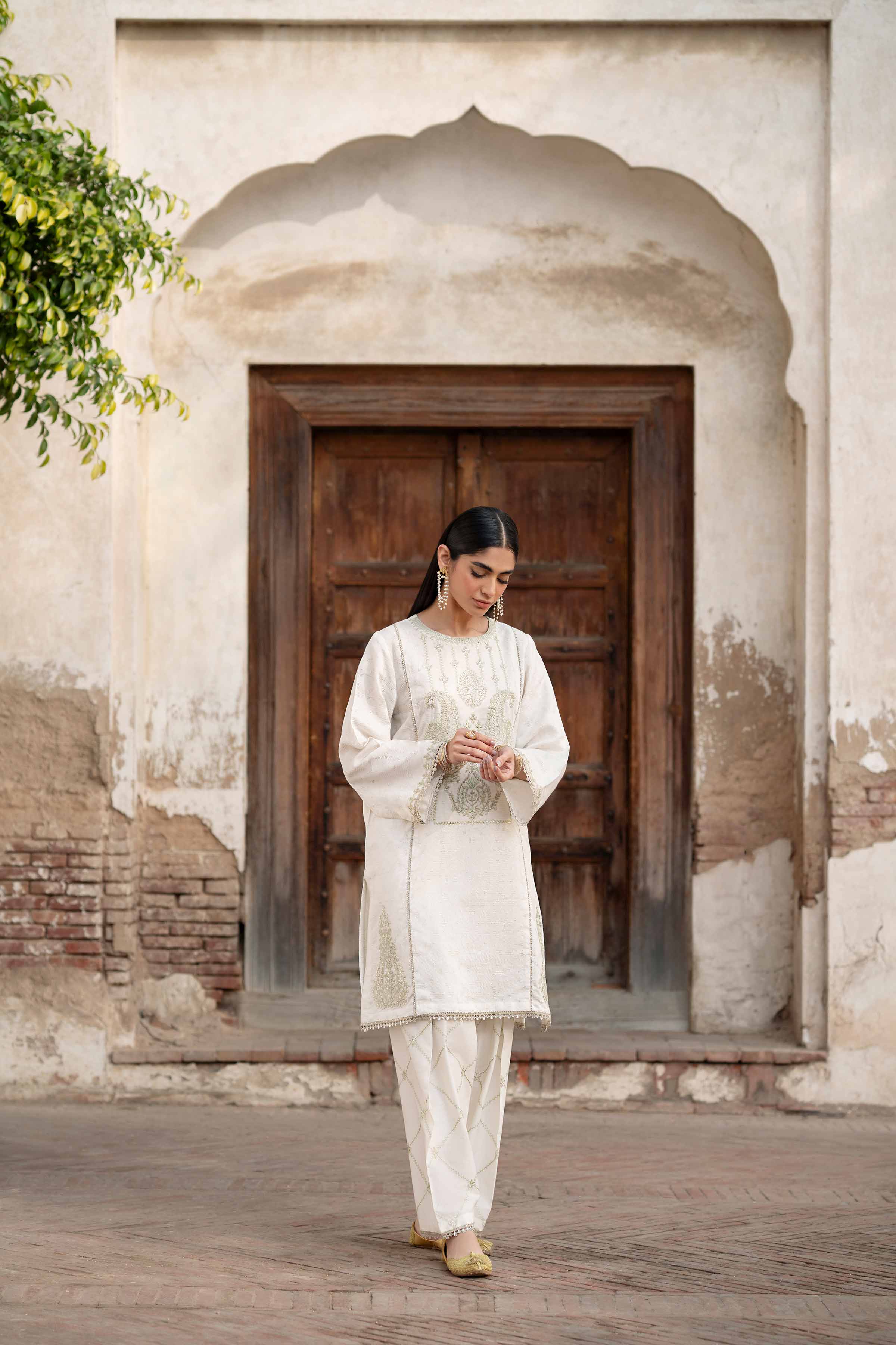 2 Piece - Embroidered Suit - PFE25-10
