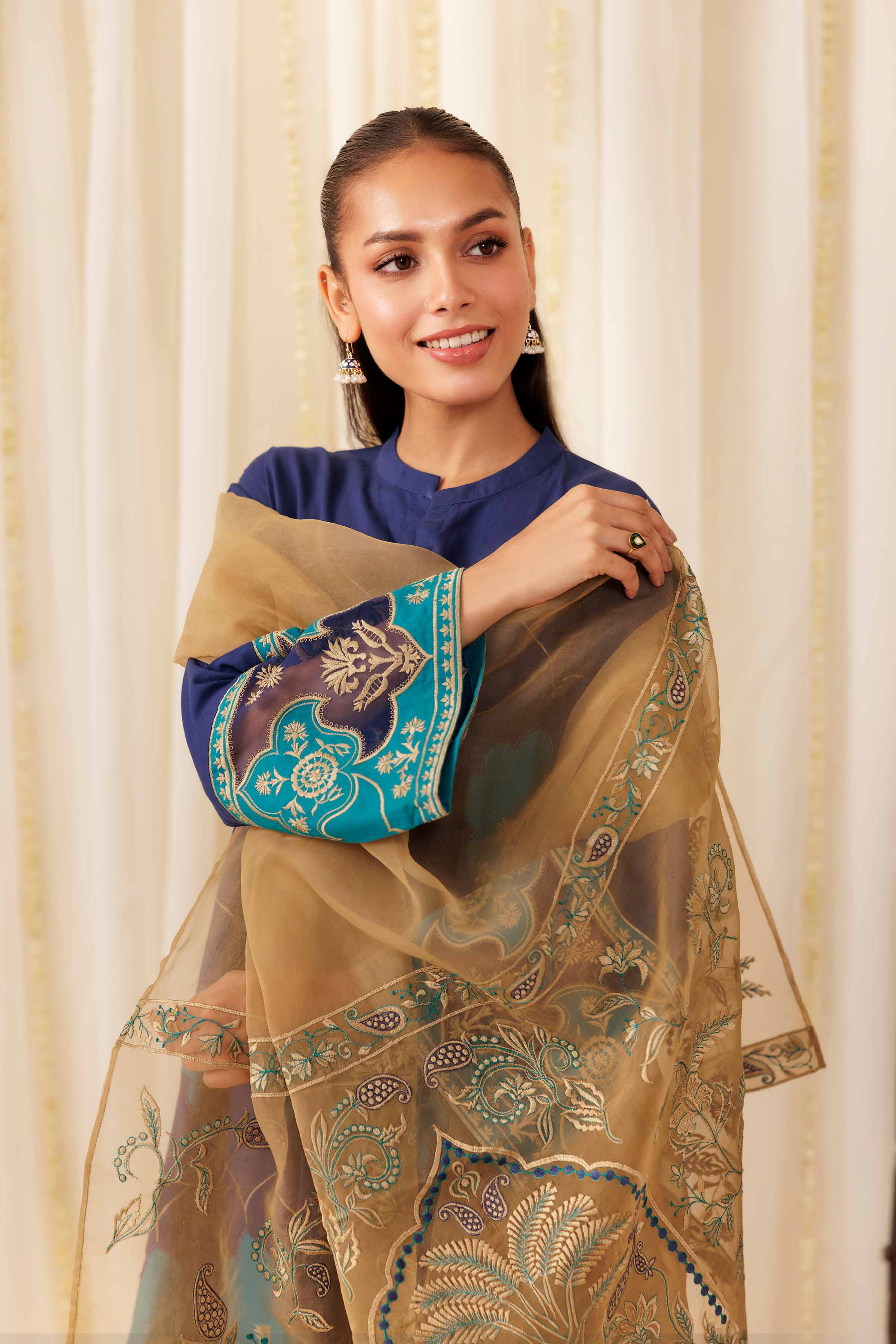 NISHATUAE - Blue Embroidered Cambric 3-piece Ready to wear Suit