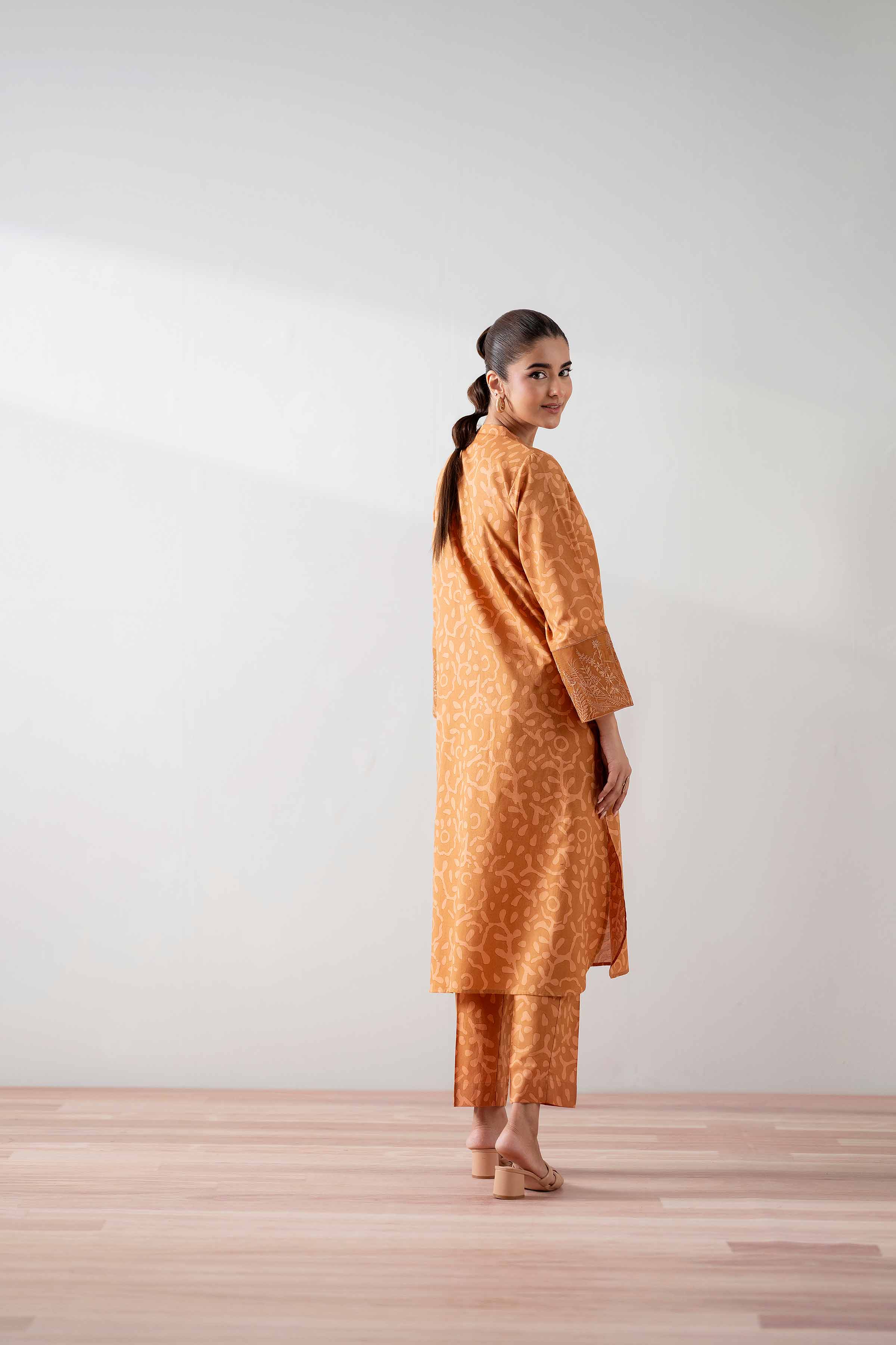 2 Piece - Printed Embroidered Suit - PS25-137