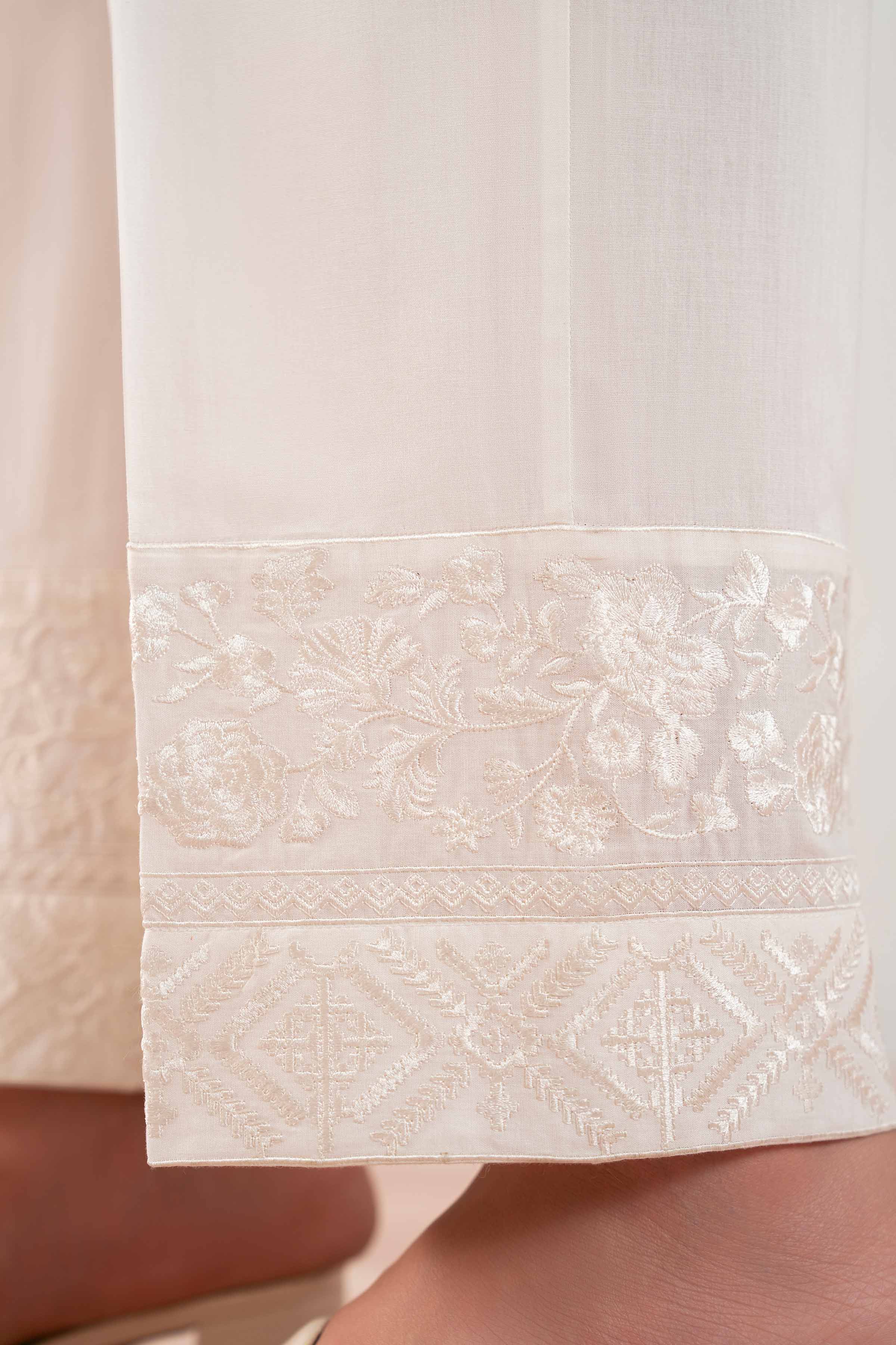 Embroidered Trousers - PS25-164