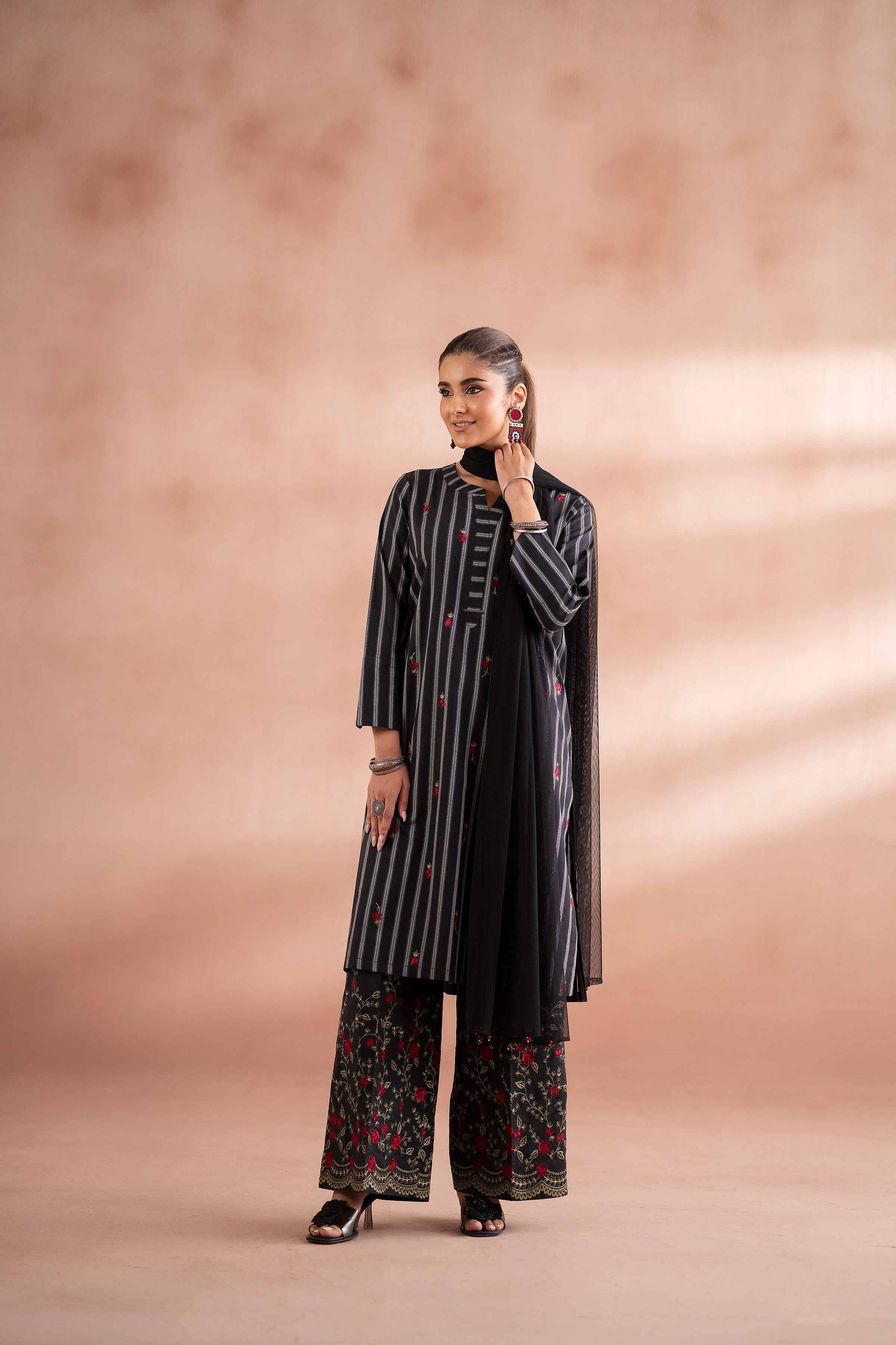 NISHATUAE - Black Embroidered Yarn Dyed 3-piece Ready to wear Suit
