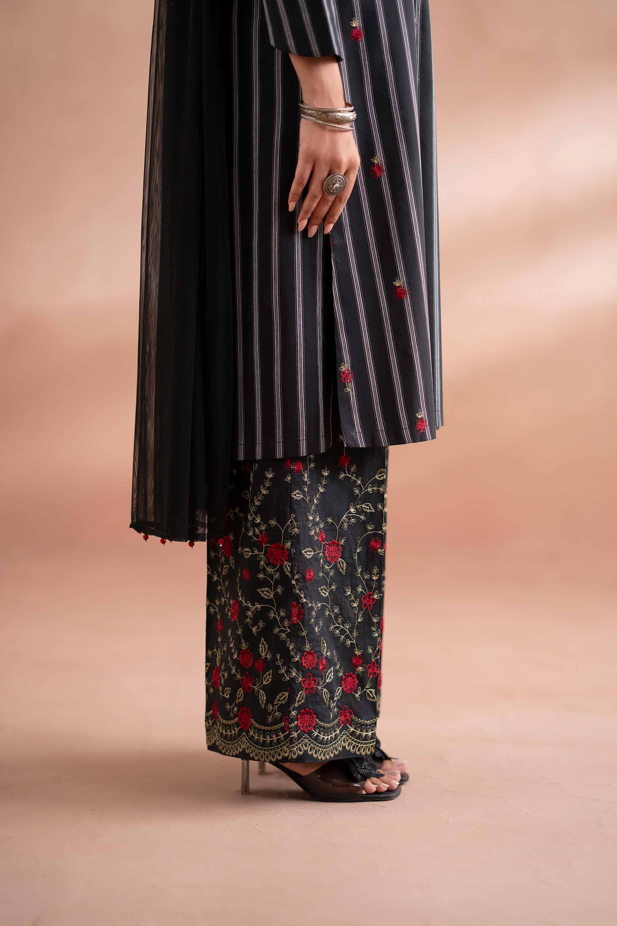 NISHATUAE - Black Embroidered Yarn Dyed 3-piece Ready to wear Suit