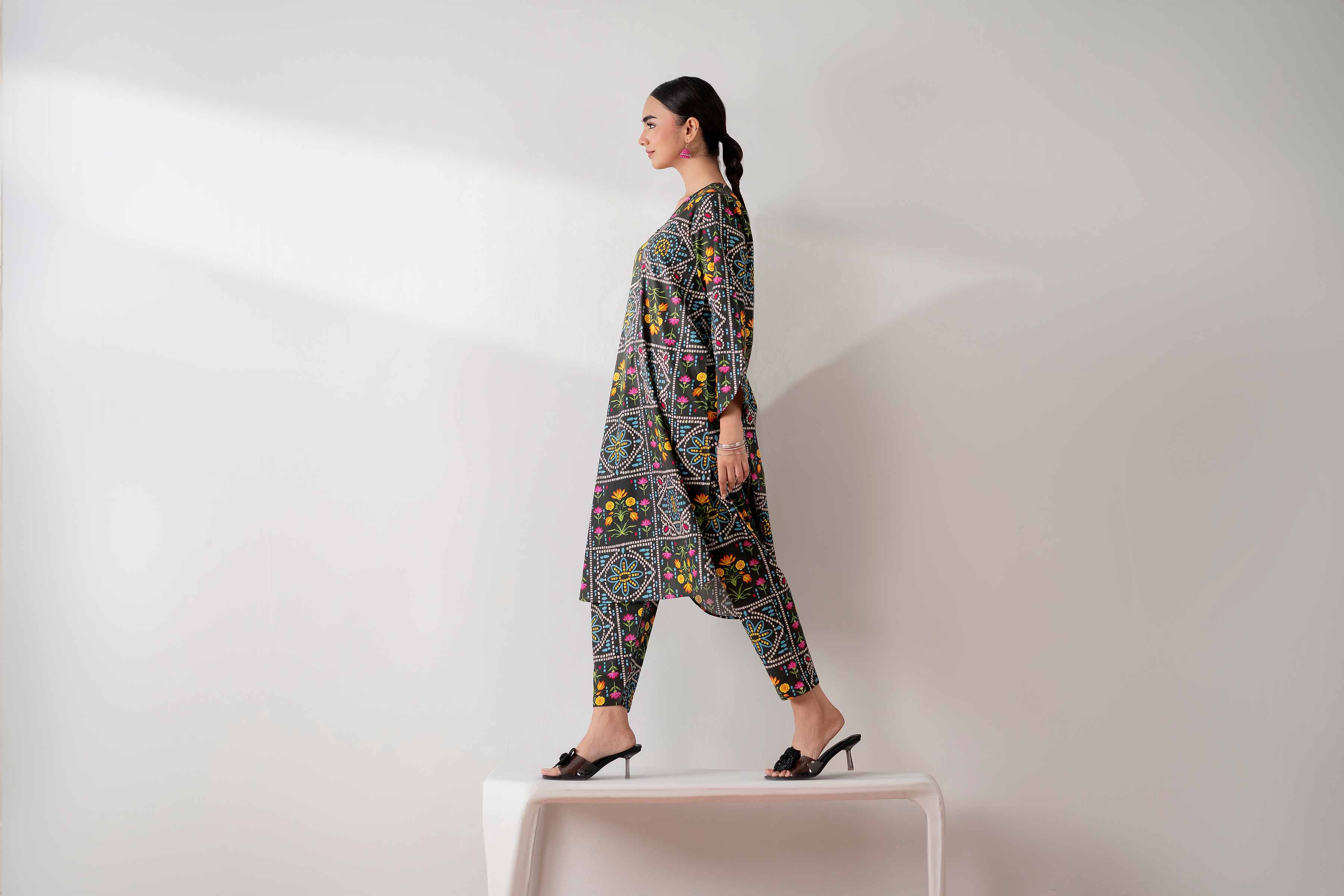 2 Piece - Printed Suit - PS25-225