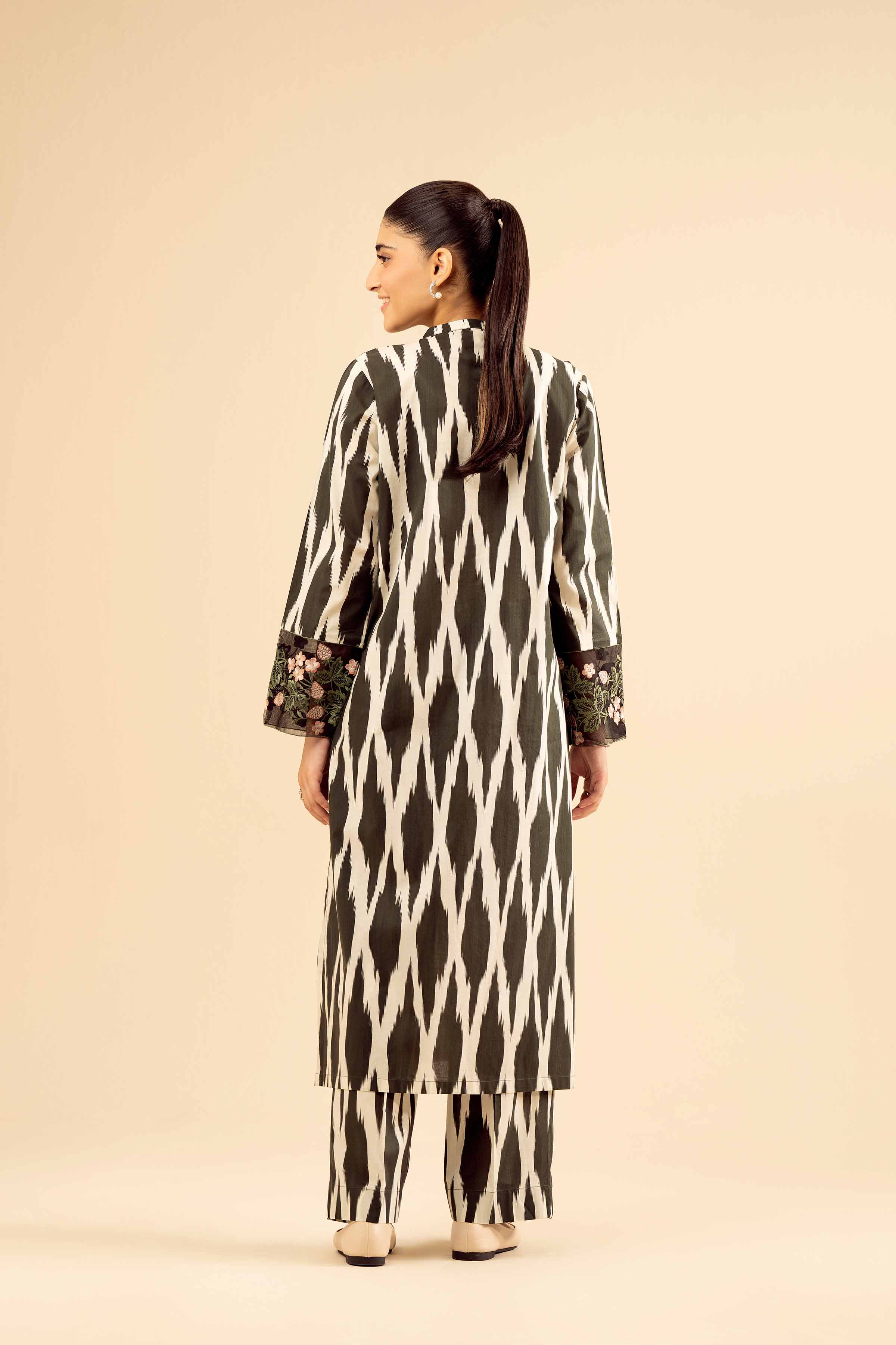 NISHATUAE - Black Embroidered Cambric 2-piece Ready to wear Dress