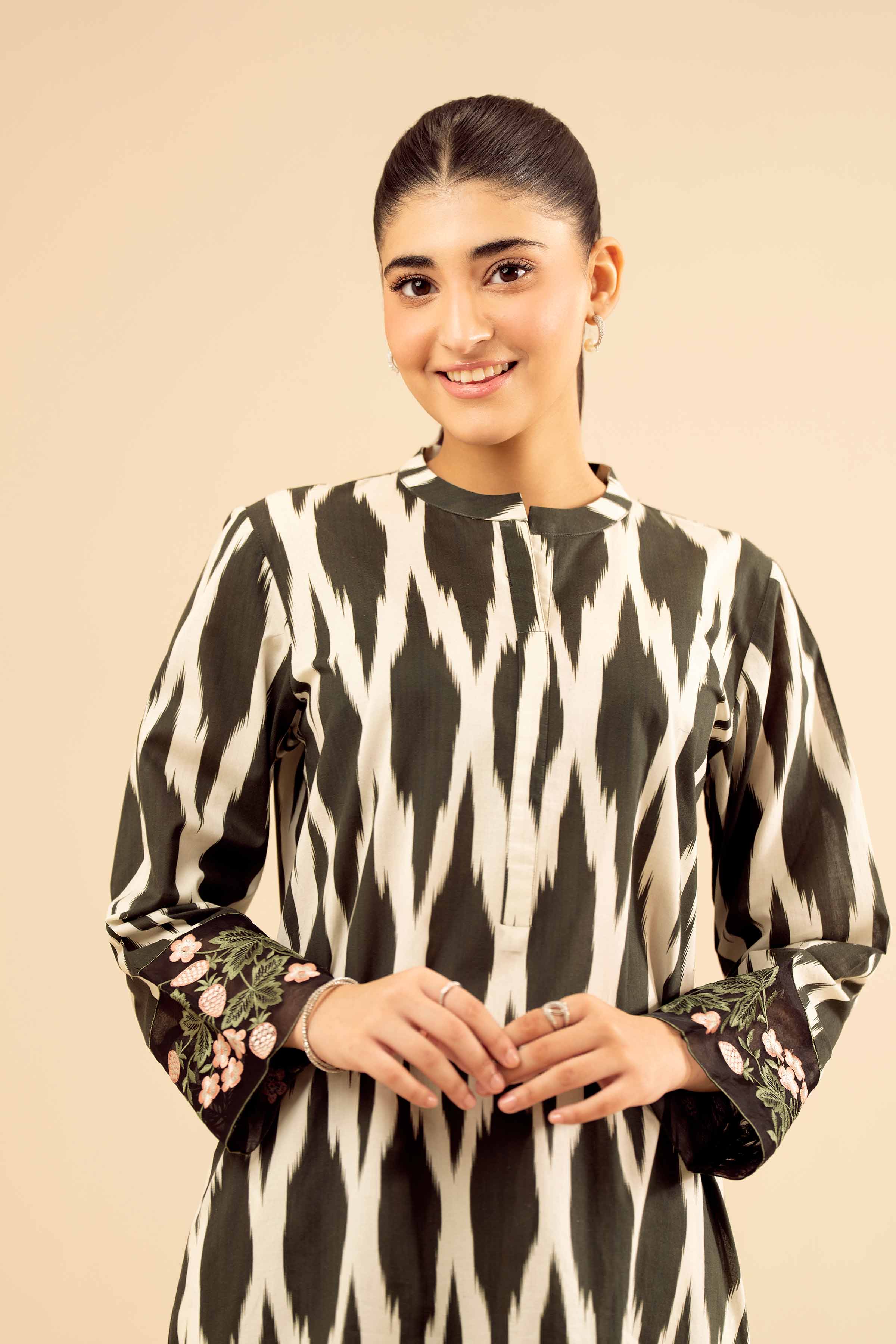 NISHATUAE - Black Embroidered Cambric 2-piece Ready to wear Dress
