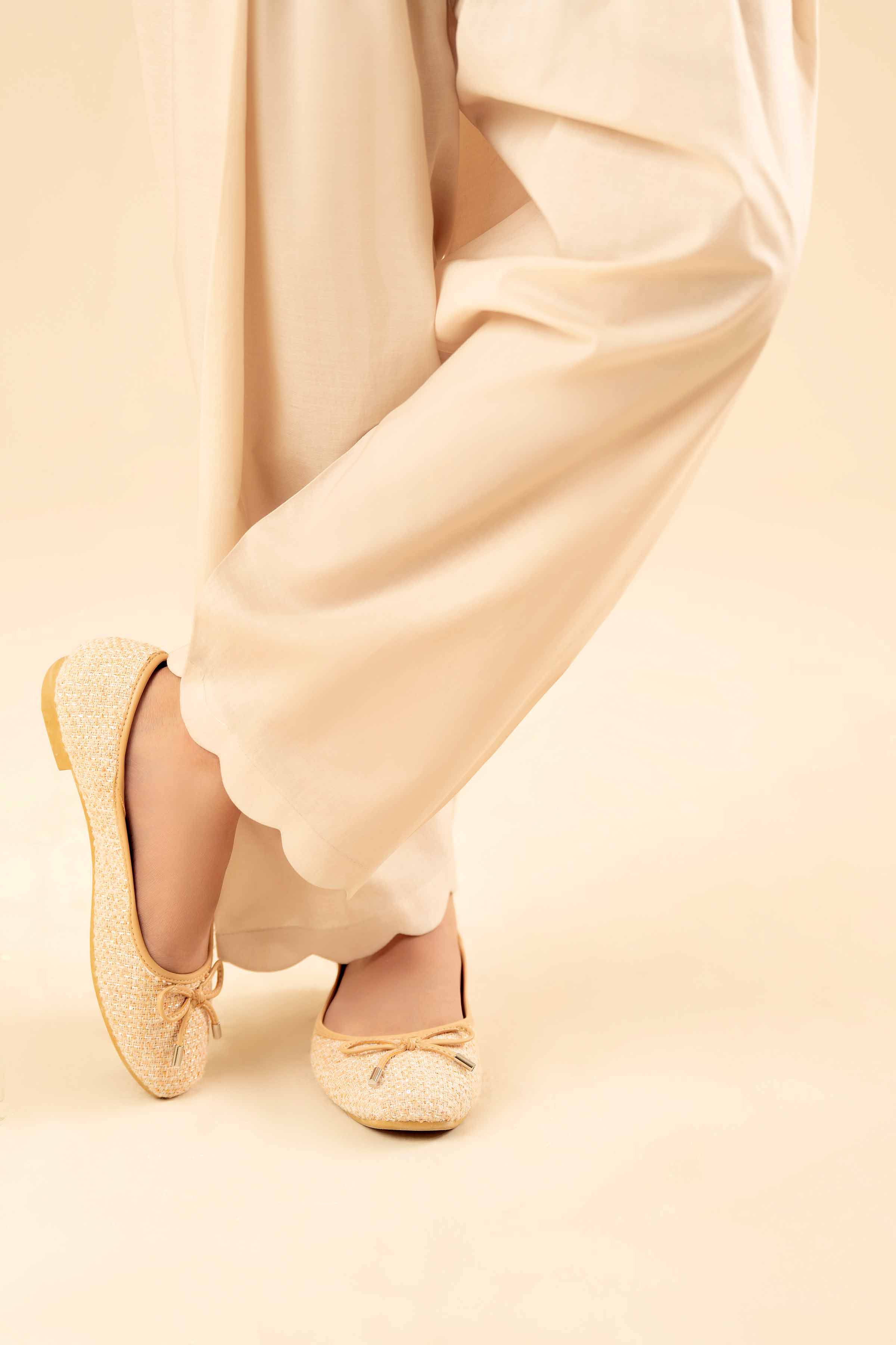 NISHATUAE - Off White Solids Cambric Ready to wear Shalwar