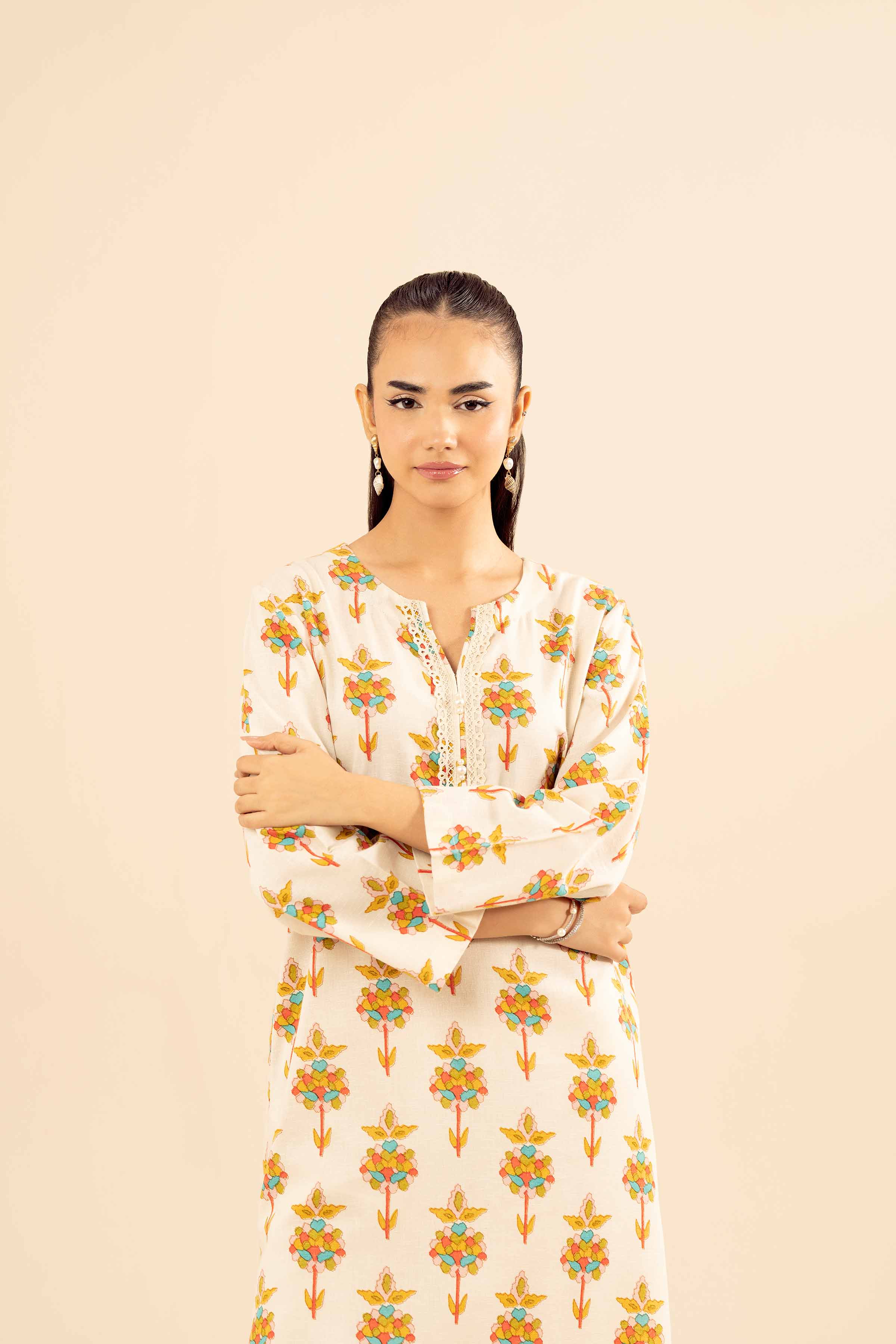 NISHATUAE - Off White Embroidered Karandi 2-piece Ready to wear Dress