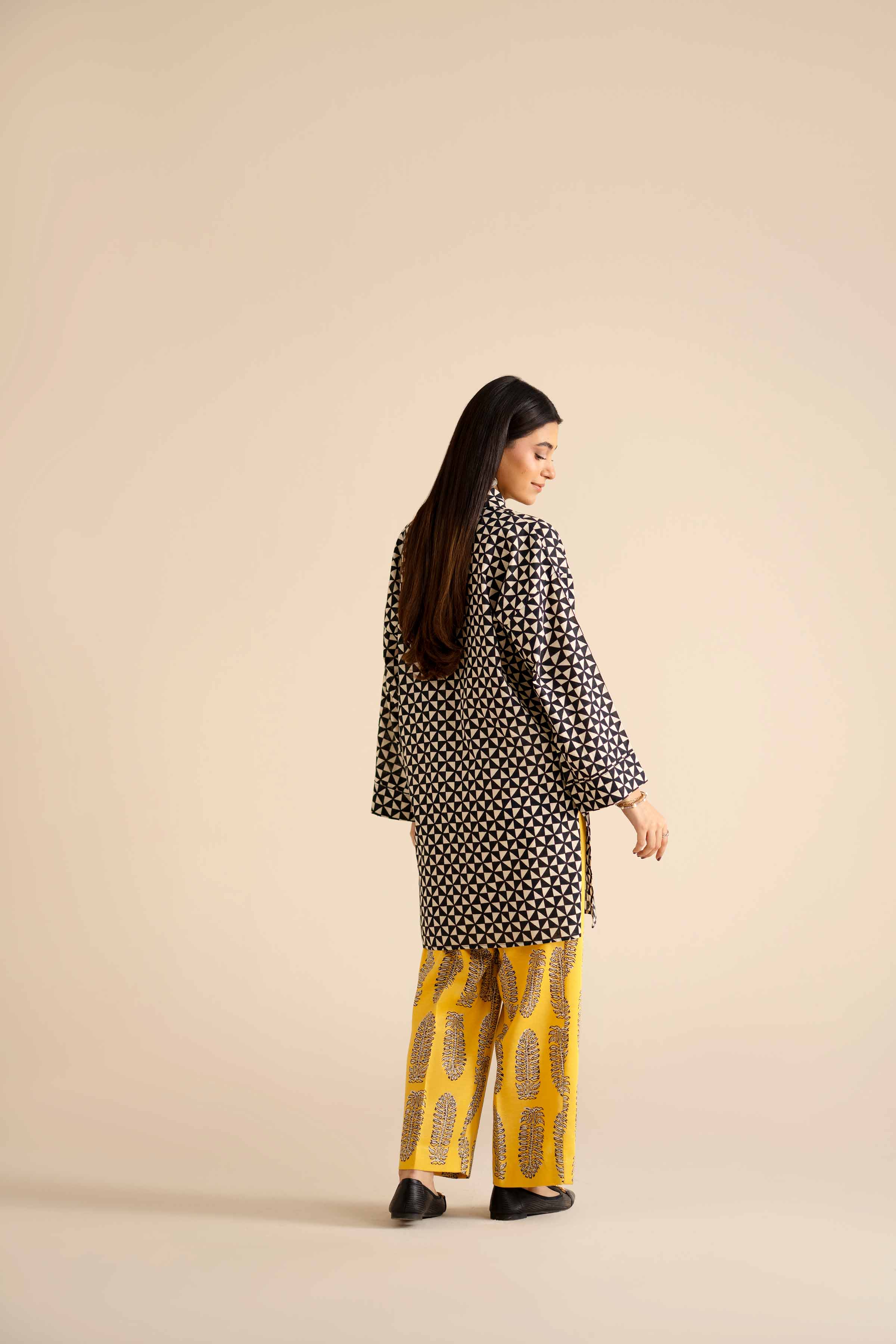 NISHATUAE - Black Solids Karandi 2-piece Ready to wear Dress
