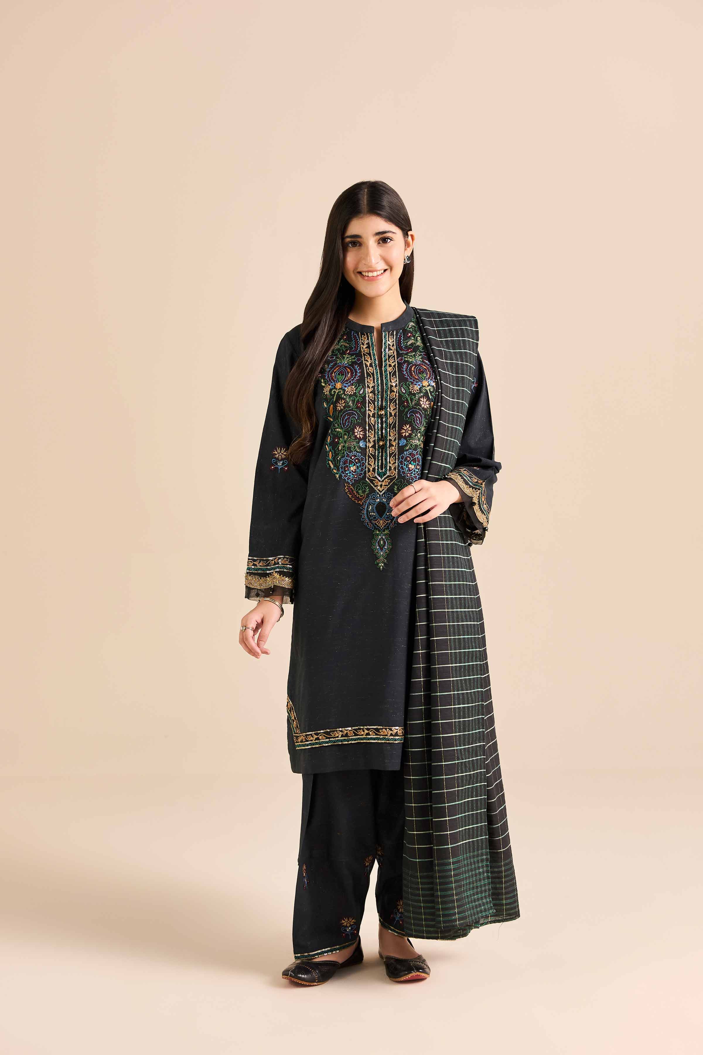 NISHATUAE - Black Embroidered Slub 2-piece Ready to wear Dress