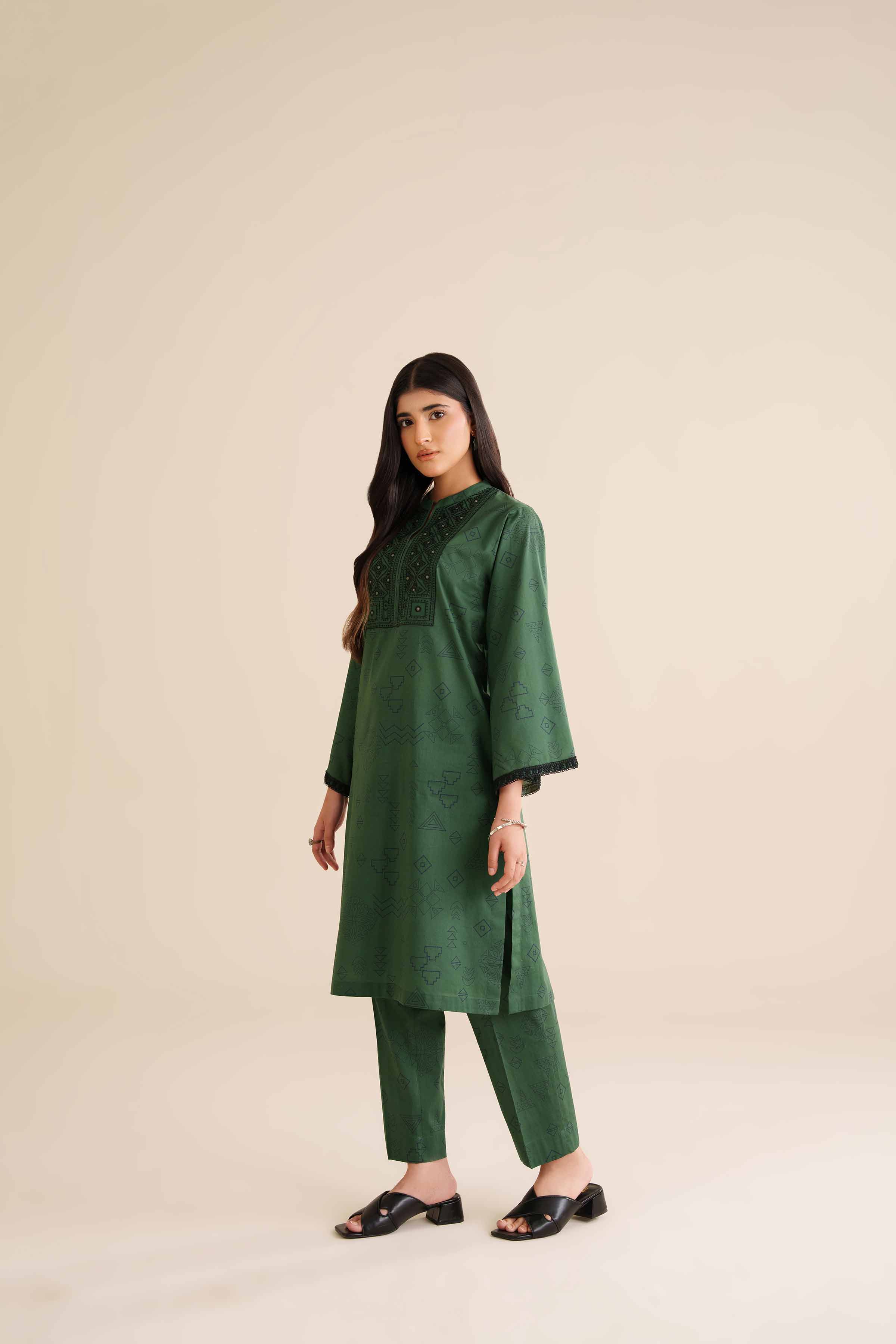 NISHATUAE - Green Embroidered Cambric 2-piece Ready to wear Dress