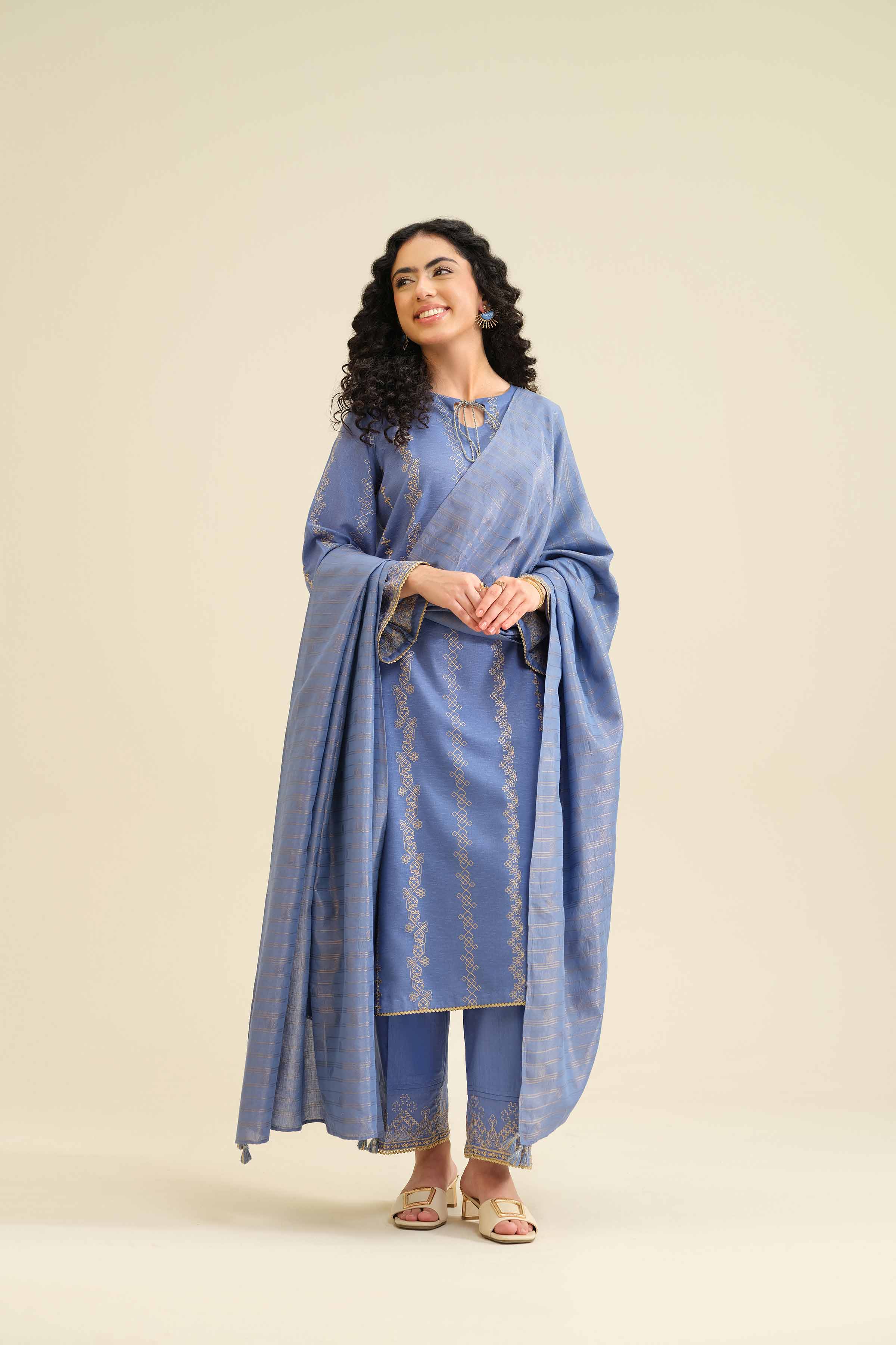 NISHATUAE - Blue Embroidered Karandi 3-piece Ready to wear Suit
