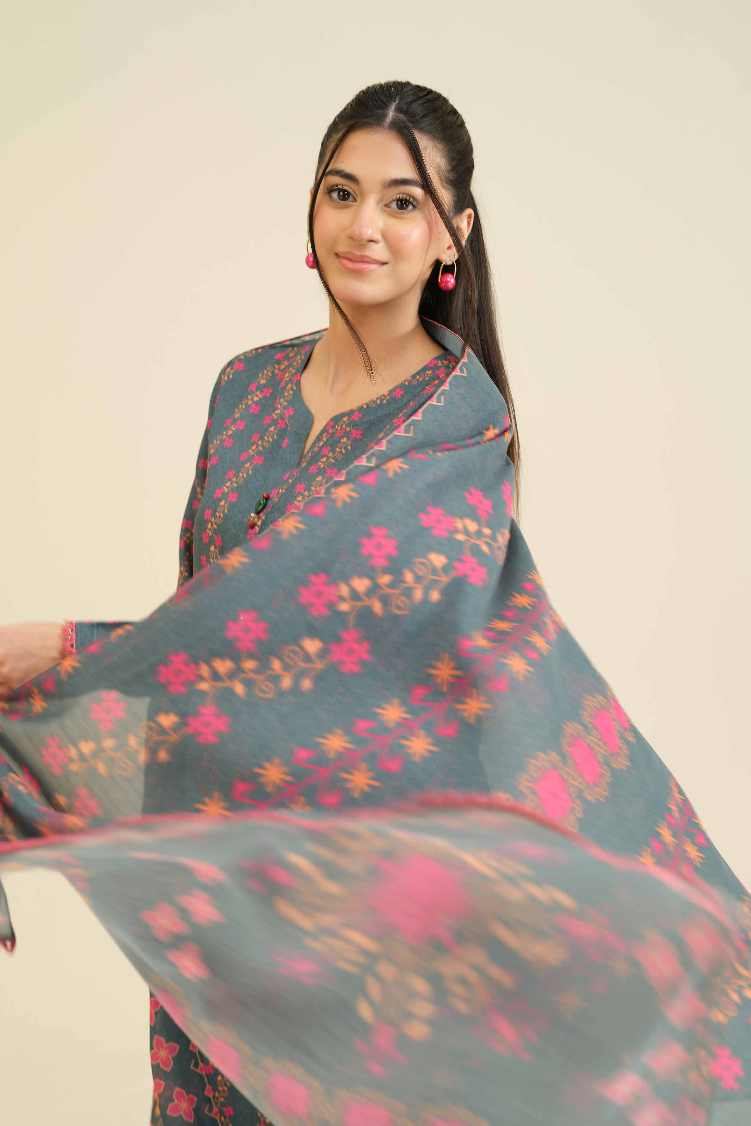 NISHATUAE - Green Printed Lawn 3-piece Ready to wear Suit