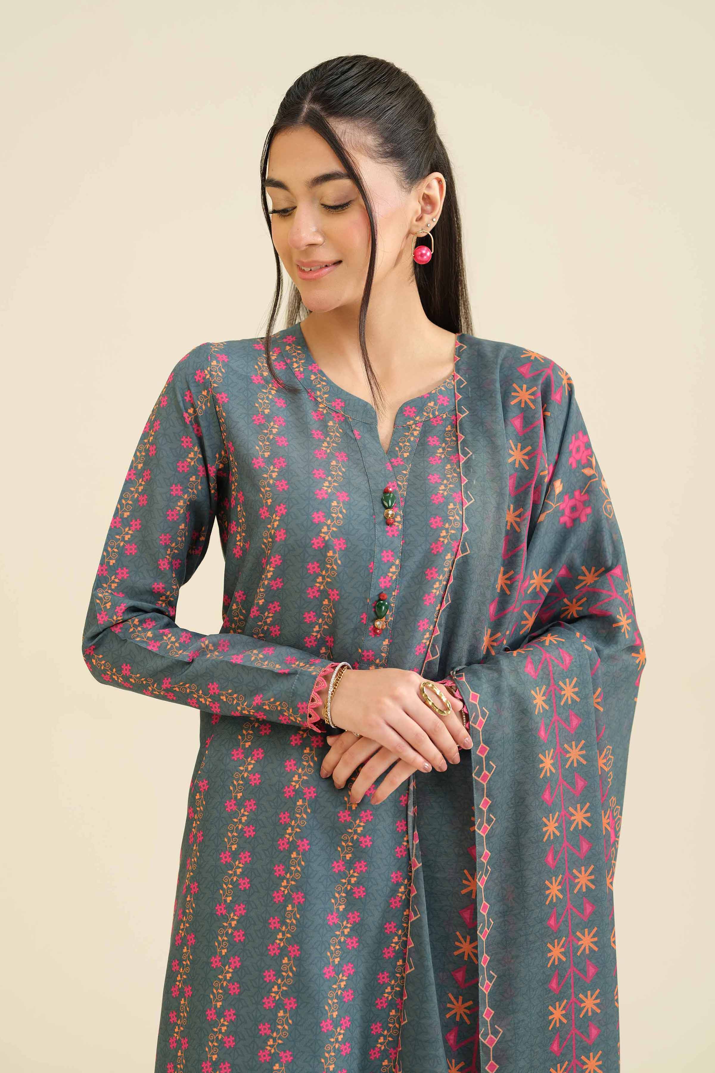 NISHATUAE - Green Printed Lawn 3-piece Ready to wear Suit