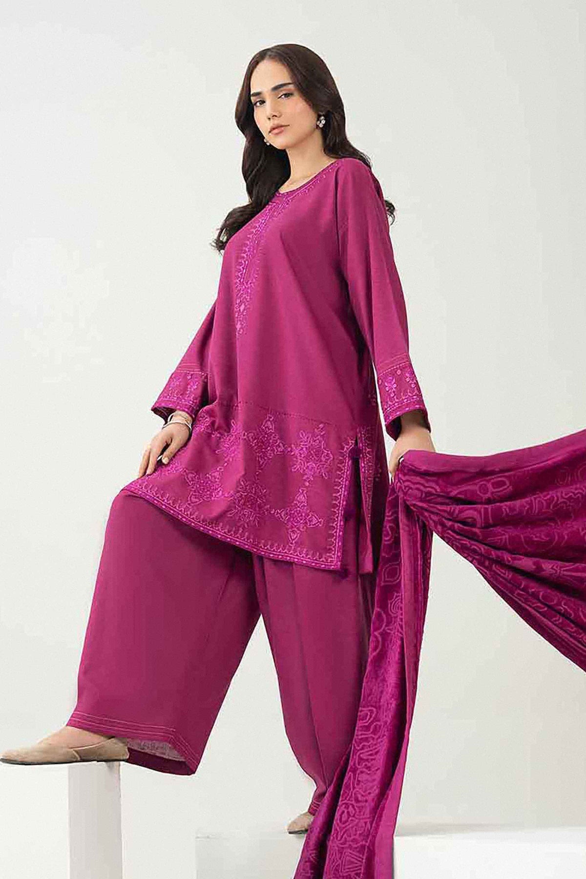 3 Piece - Embroidered Suit - PW25-485 for Women - Pret Collection | Nishat UAE | Shop Online