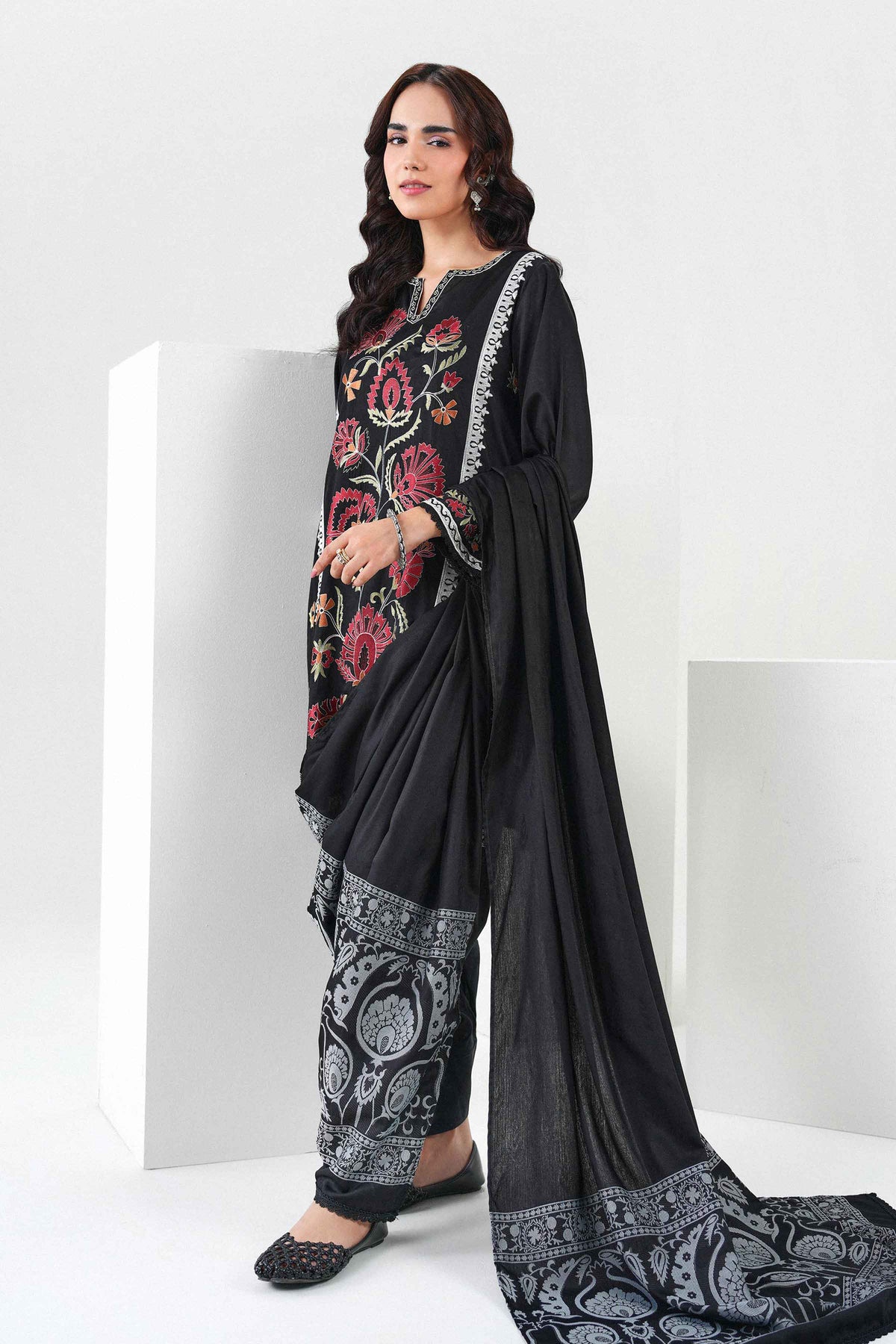 3 Piece - Embroidered Suit - PW25-504 for, - Pret Collection | Nishat | Shop Online 