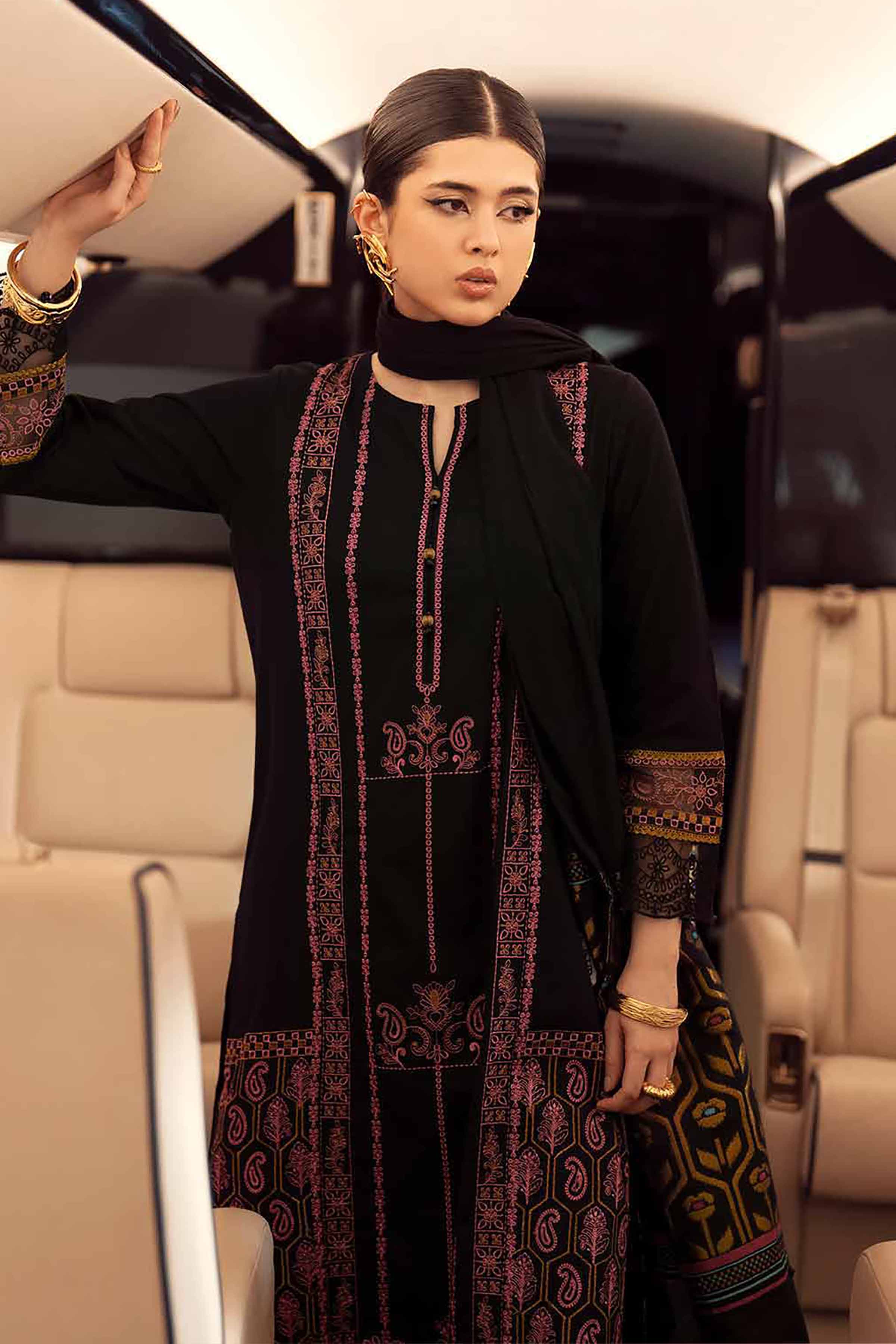 NISHATUAE - Black Embroidered Karandi 3-piece Ready to wear Suit