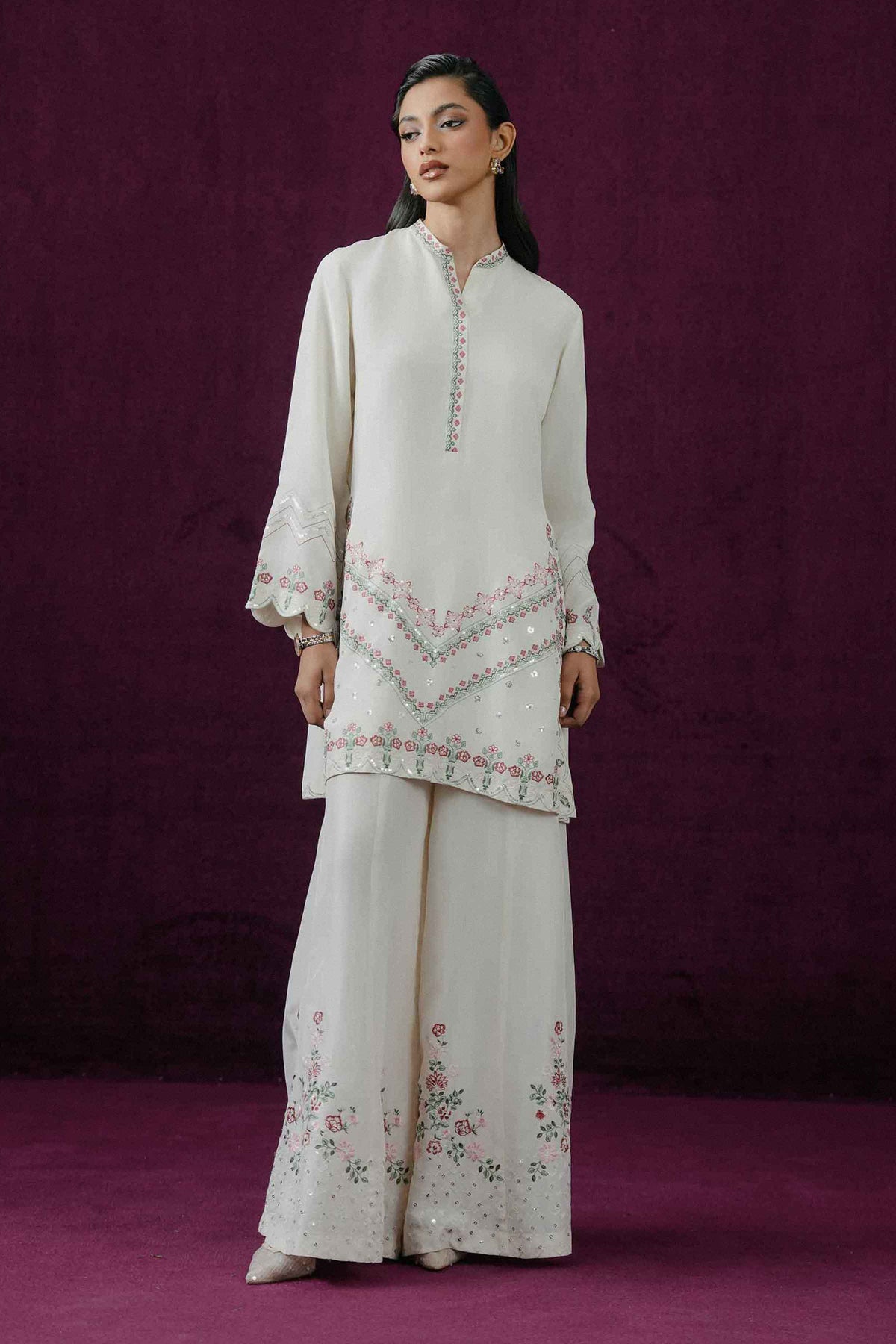 White 2-Piece Embroidered Suit in Silk ready-to-wear