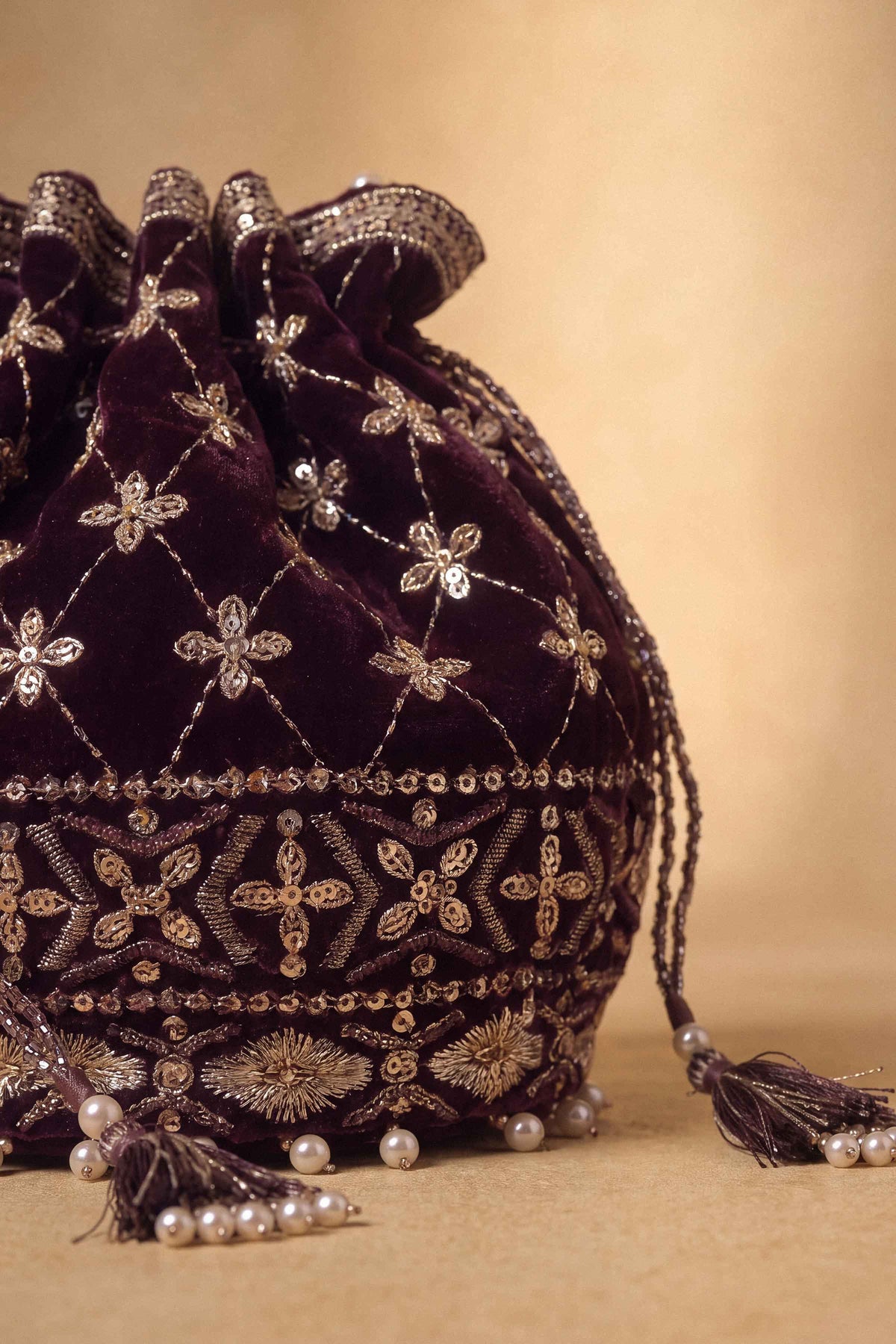 Embroidered Pouch - ST1PE-LUXE26WV2-9
