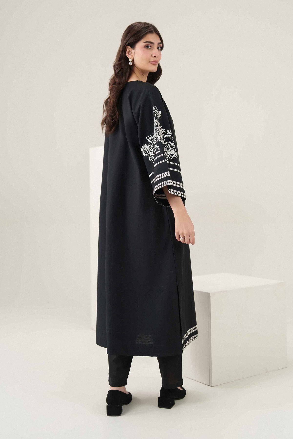 Black Embroidered Dress in Yarn Dyed ready-to-wear
