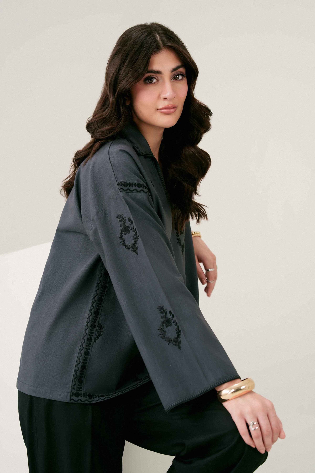 Grey Embroidered Shirt in Yarn Dyed ready-to-wear