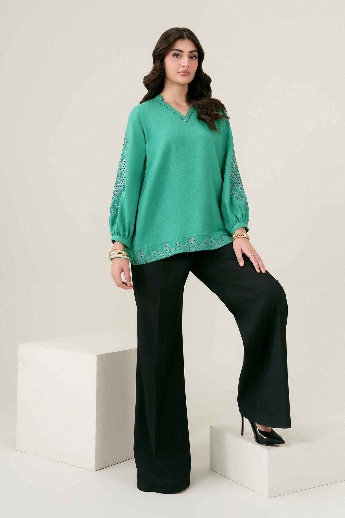Green Embroidered Tunic in Yarn Dyed ready-to-wear