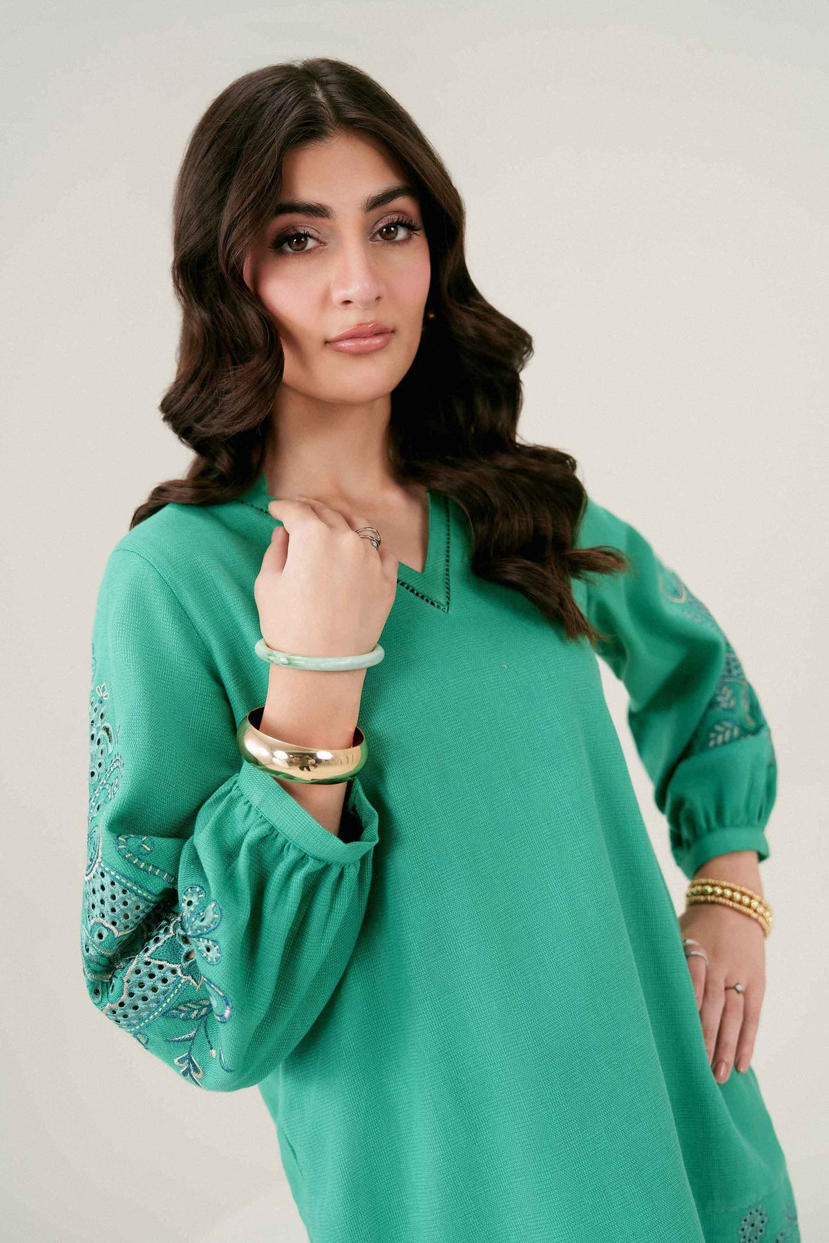 Green Embroidered Tunic in Yarn Dyed ready-to-wear