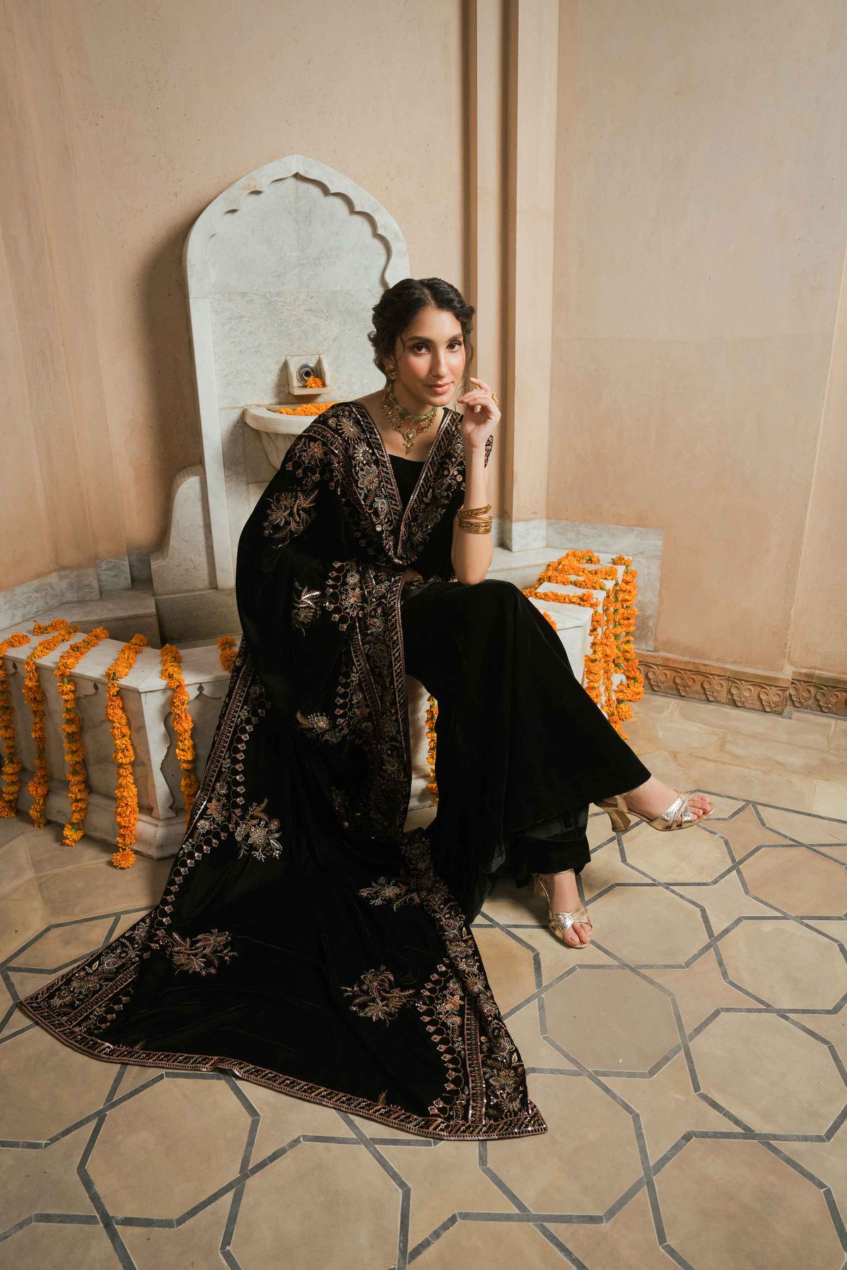 Embroidered Shawl - ST1SE-LUXE26WV1-1