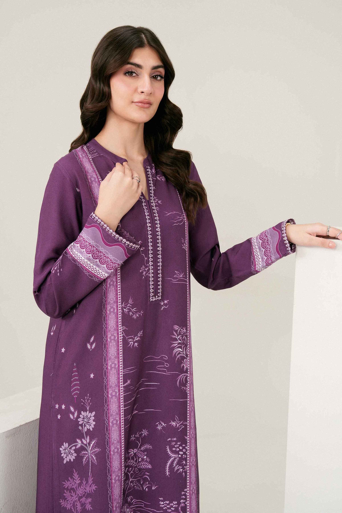 Purple Printed Embroidered Shirt in Linen ready-to-wear