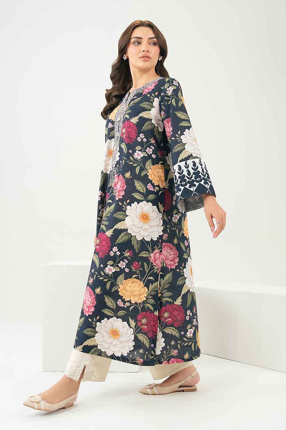 Printed Embroidered Shirt - ST1SE-PRET26WV2-7-for Women -  Pret Collection | Nishat UAE | Shop Online 