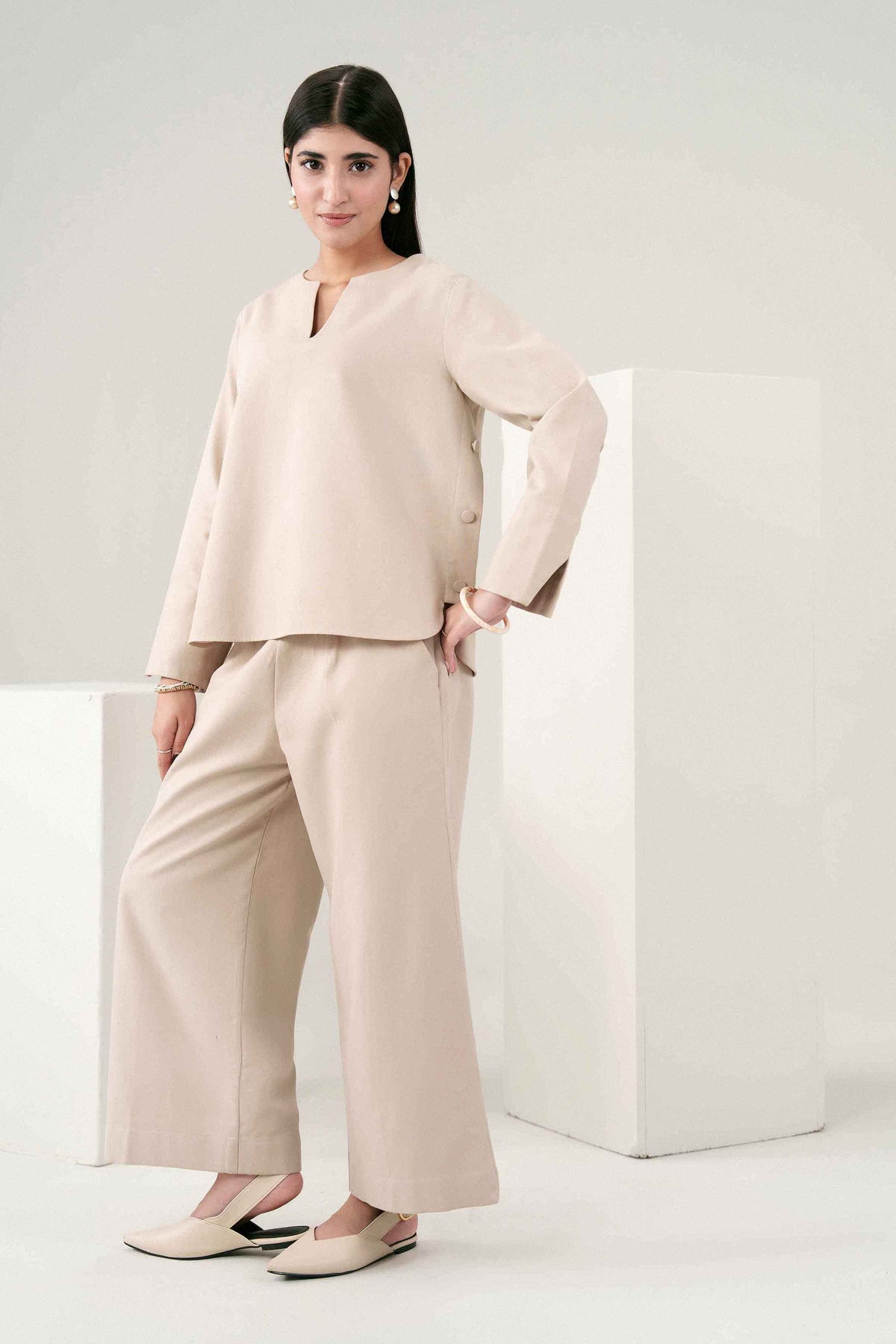 Brown 2-Piece Solid Suit in Yarn Dyed ready-to-wear
