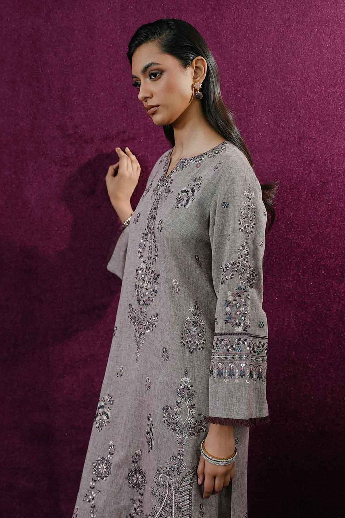 2 PIECE - EMBROIDERED SUIT - ST2PE-BOUT26WV2-15 for Women - Boutique Collection | Nishat UAE | Shop Online 