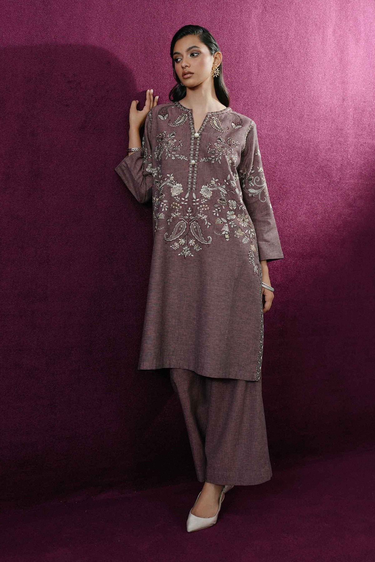 2 PIECE - EMBROIDERED SUIT - ST2PE-BOUT26WV2-17 for Women - Boutique Collection | Nishat UAE | Shop Online 