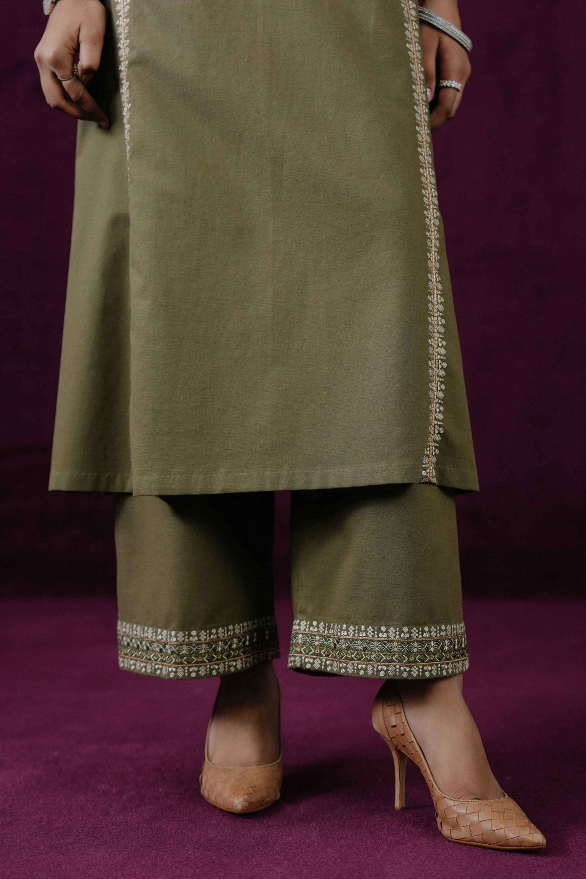 2 PIECE - EMBROIDERED SUIT - ST2PE-BOUT26WV2-22 for Women - Boutique Collection | Nishat UAE | Shop Online 