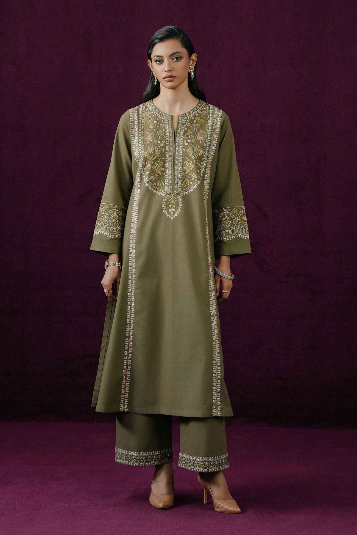 2 PIECE - EMBROIDERED SUIT - ST2PE-BOUT26WV2-22 for Women - Boutique Collection | Nishat UAE | Shop Online 