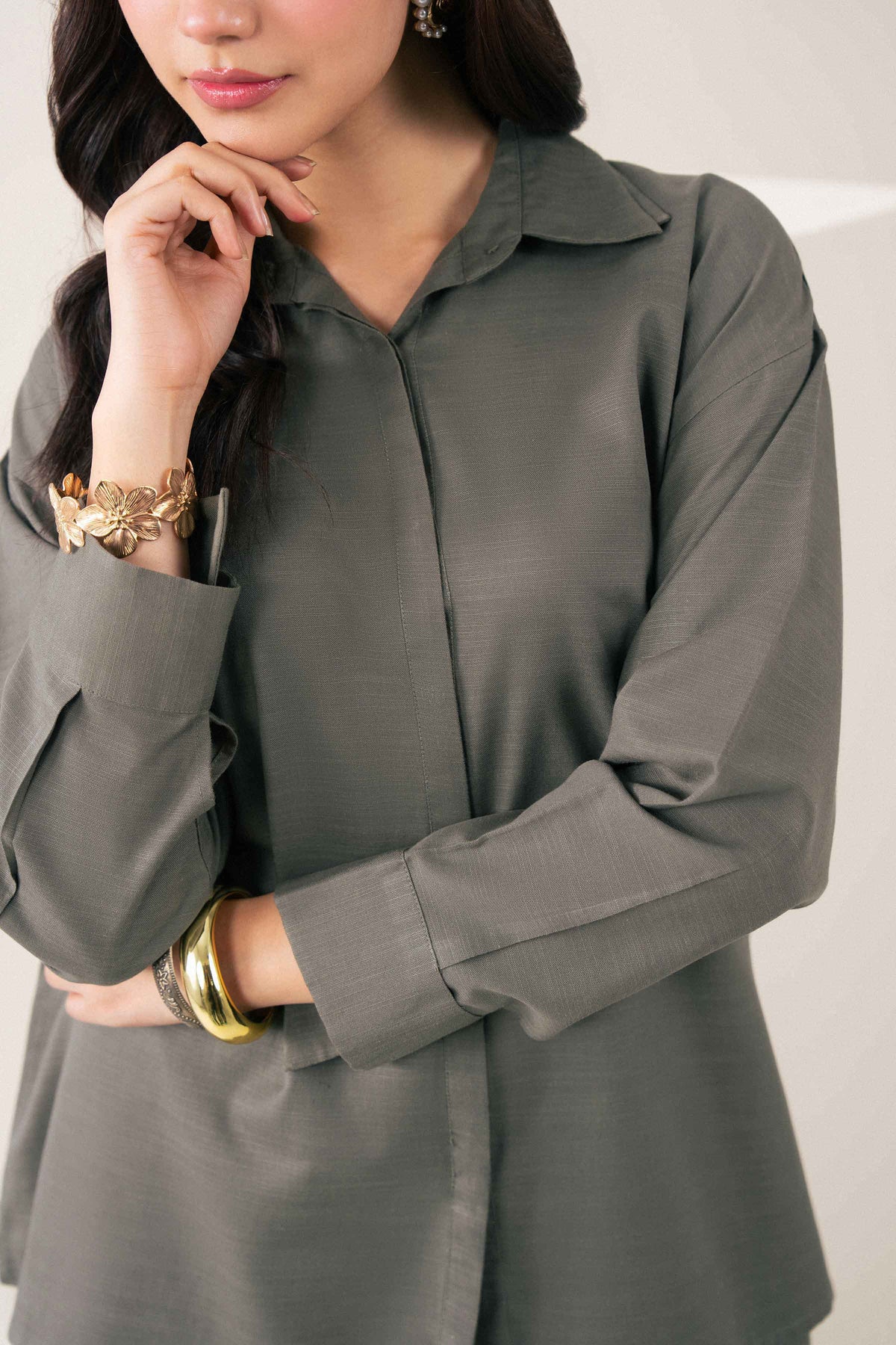 Green 2-Piece Solid Suit in Yarn Dyed ready-to-wear