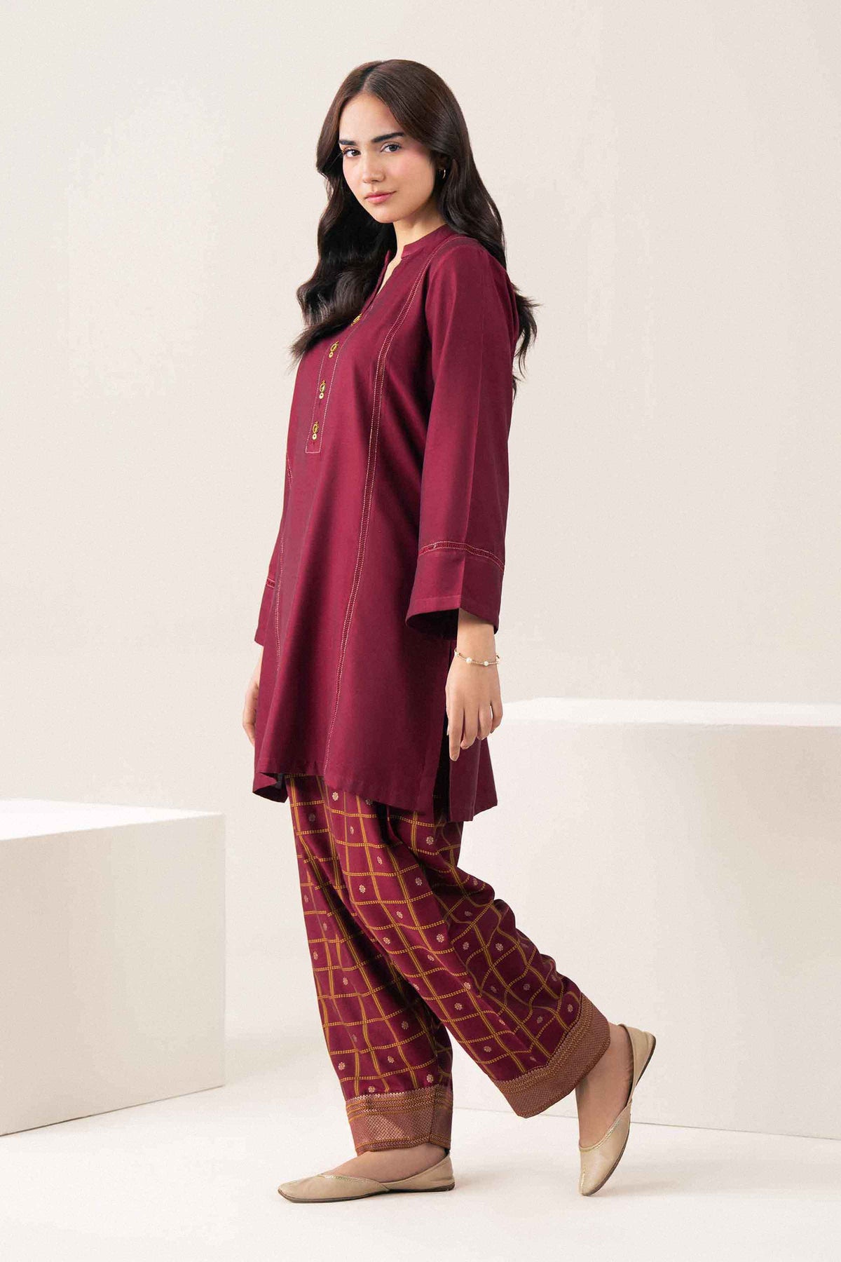 Red 2-Piece Solid Suit in Jacquard ready-to-wear