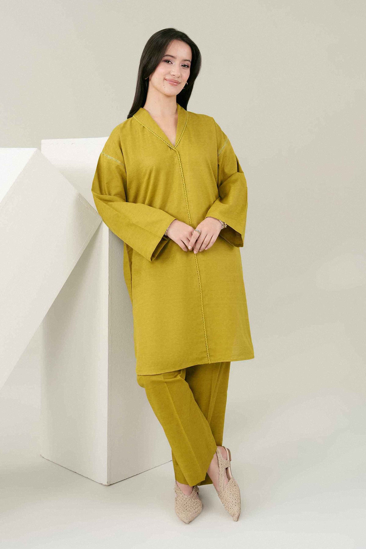 Green 2-Piece Solid Suit in Jacquard ready-to-wear