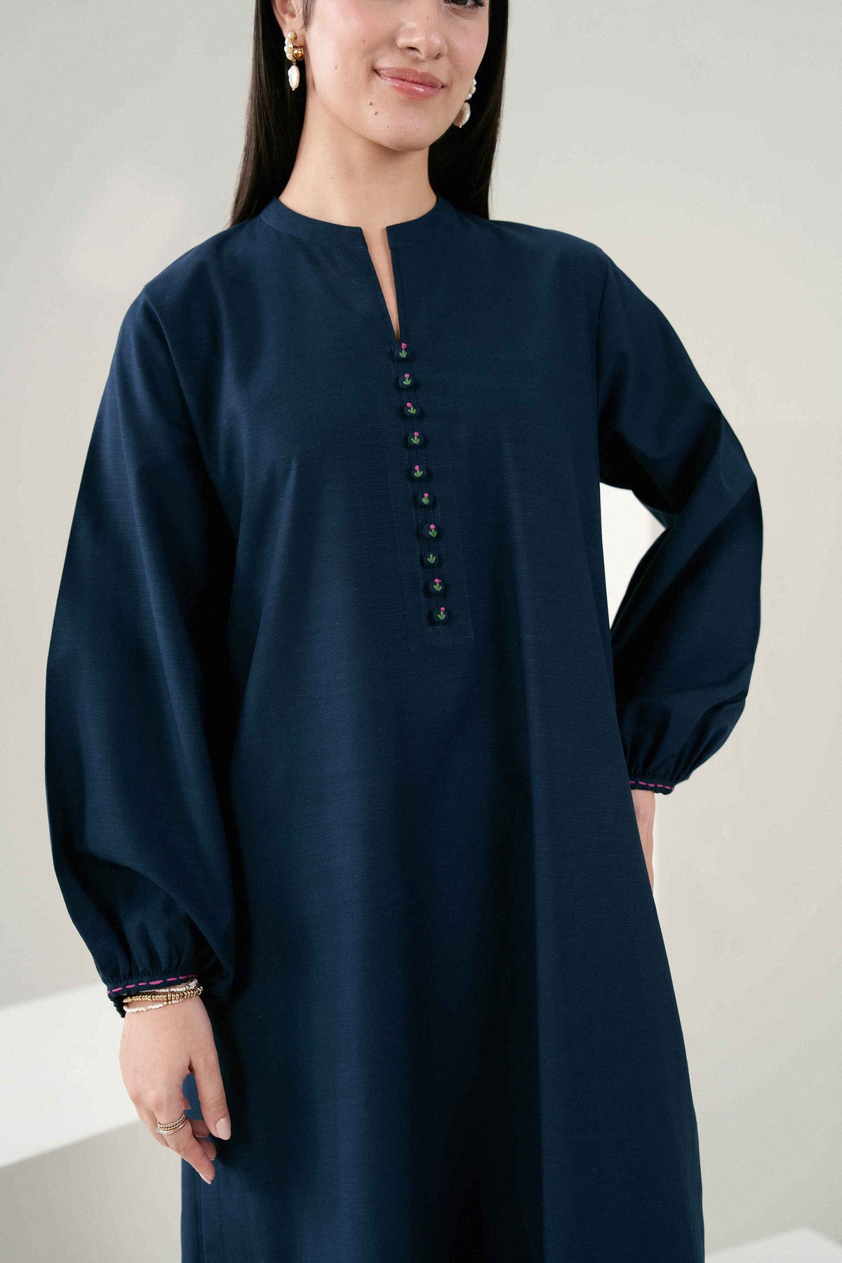 Navy 2-Piece Solid Suit in Yarn Dyed ready-to-wear