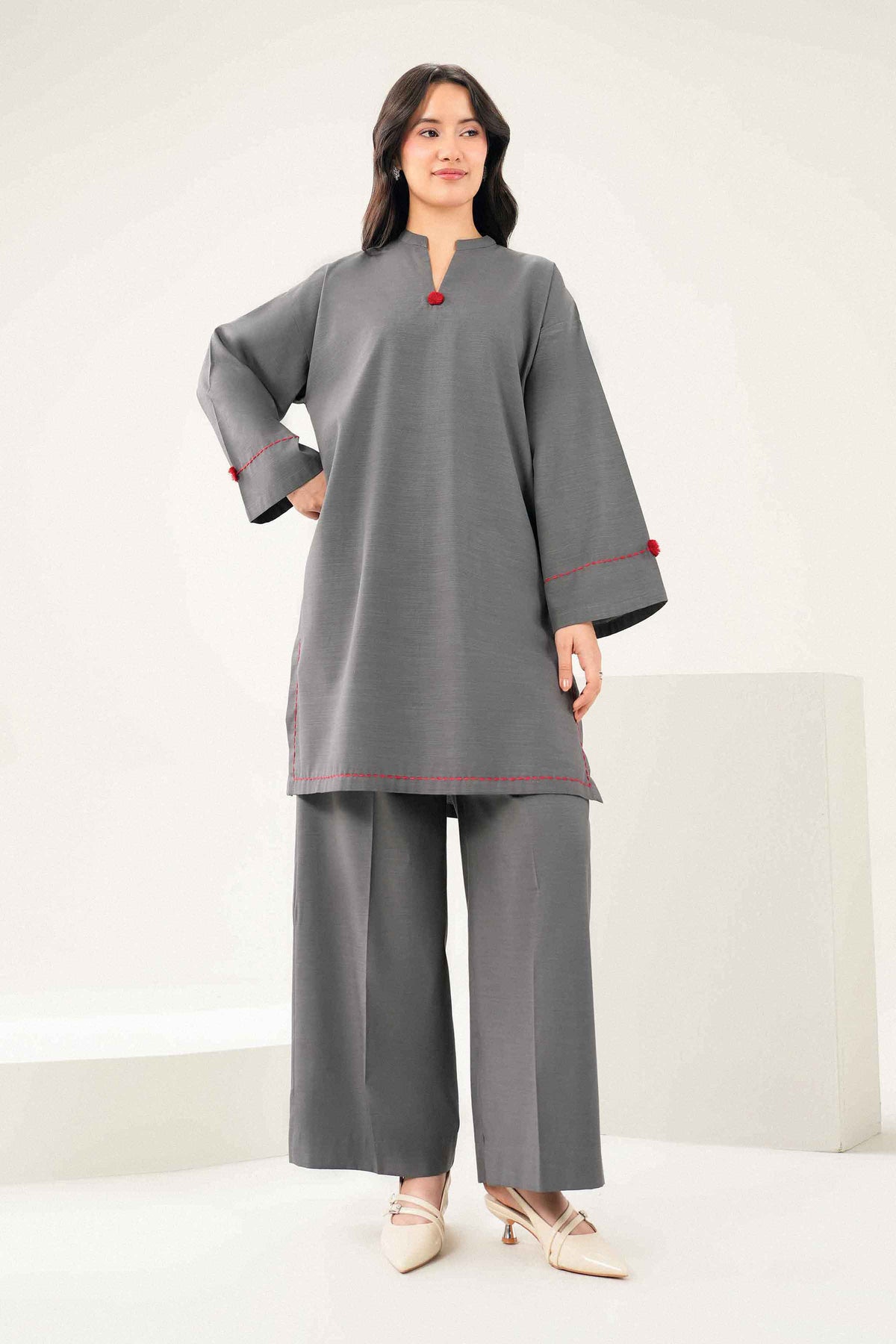 Grey 2-Piece Solid Suit in Yarn Dyed ready-to-wear