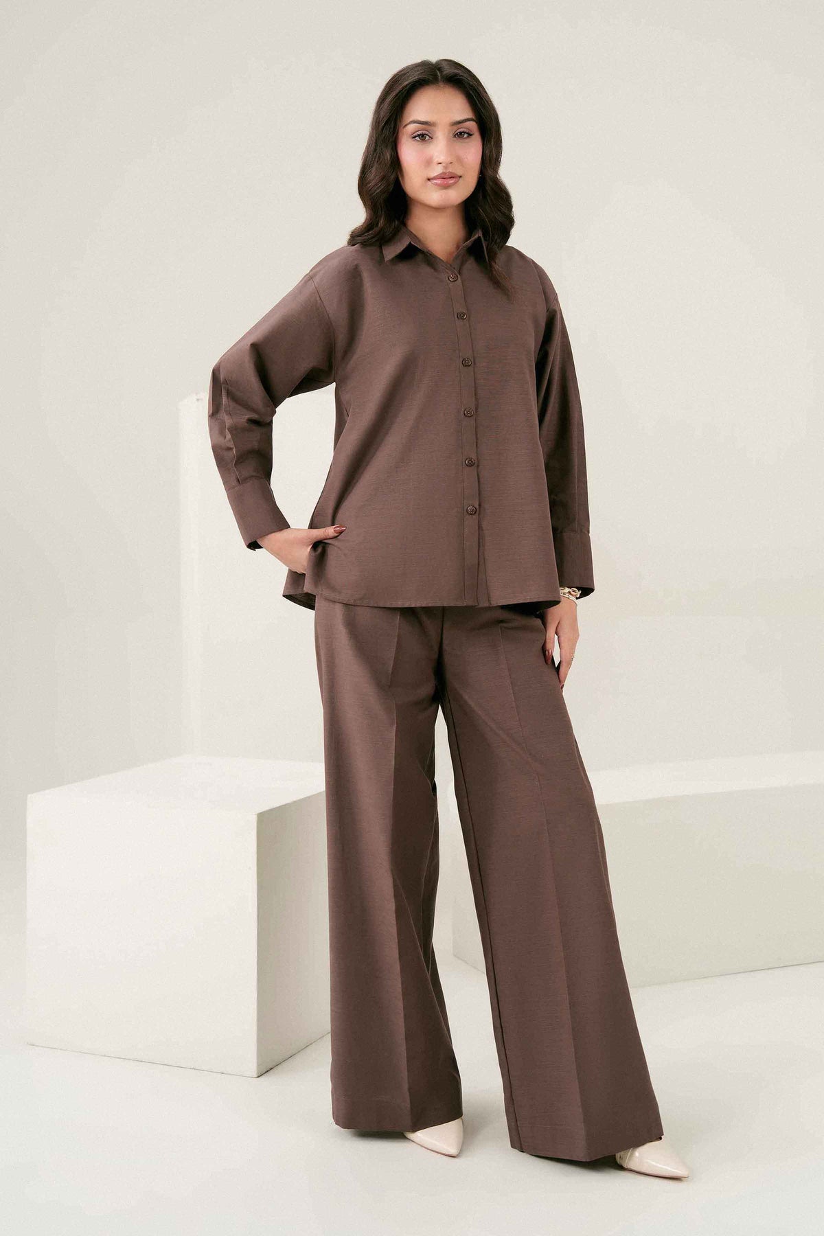 Brown 2-Piece Solid Suit in Yarn Dyed ready-to-wear