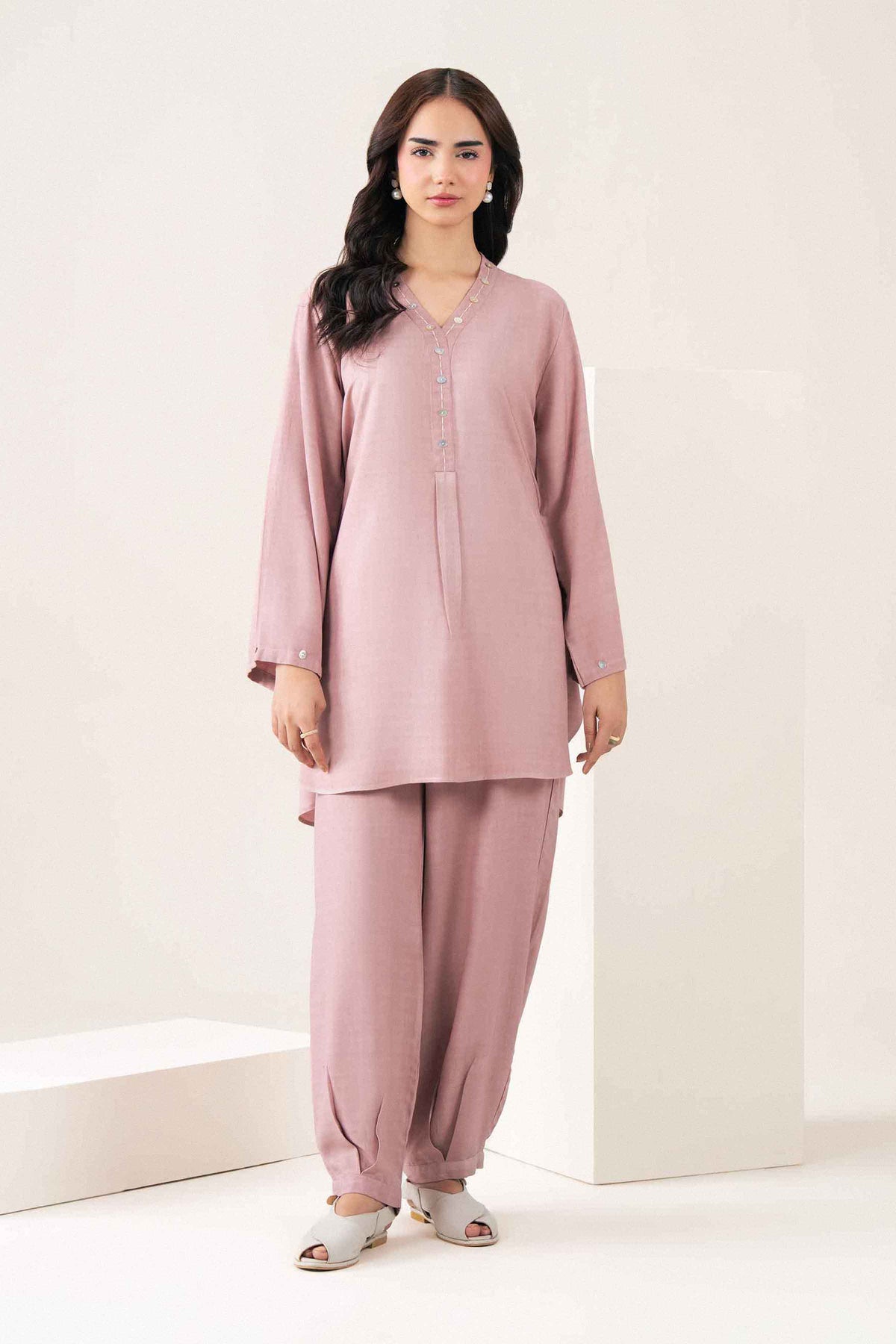Pink 2-Piece Solid Suit in Linen ready-to-wear