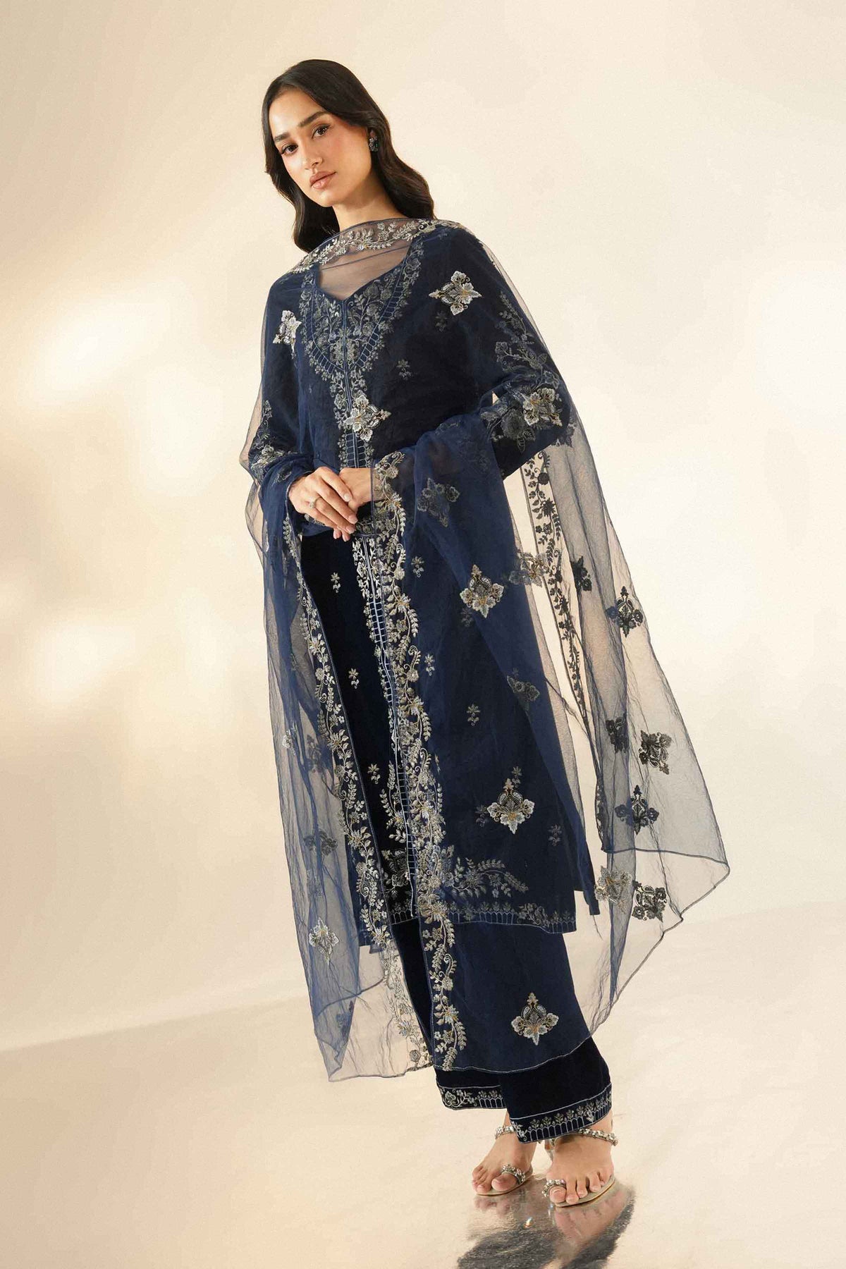 3 Piece - Embroidered Suit - ST3PE-LUXE26WV1-8 for, - Pret Collection | Nishat | Shop Online 