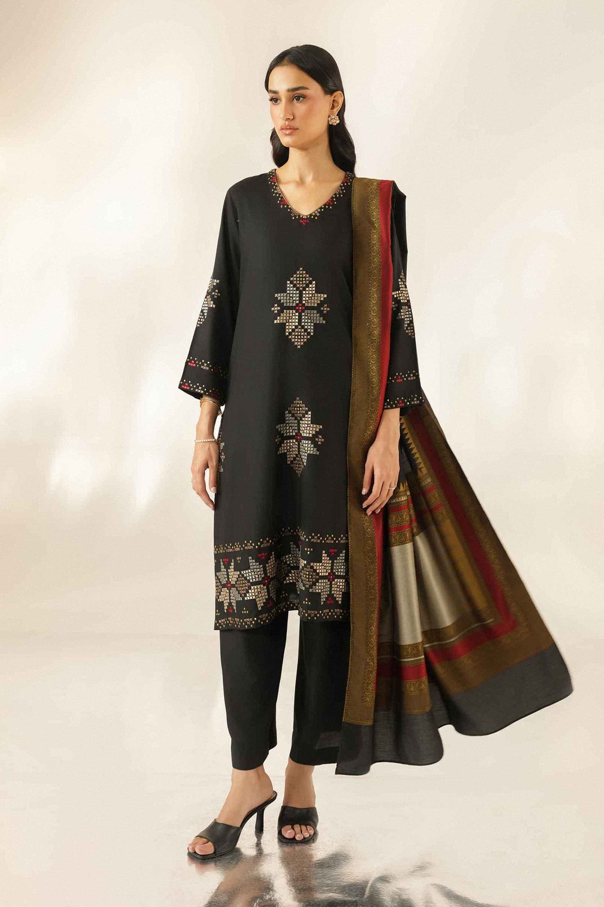 3 Piece - Embroidered Suit - ST3PE-LUXE26WV3-47 for, - Pret Collection | Nishat | Shop Online 