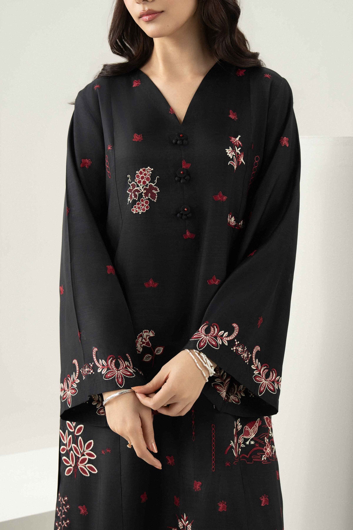 Black 3-Piece Printed Embroidered Suit in Silk ready-to-wear