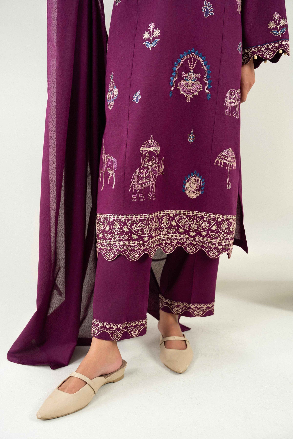 Purple 3-Piece Embroidered Suit in Karandi ready-to-wear