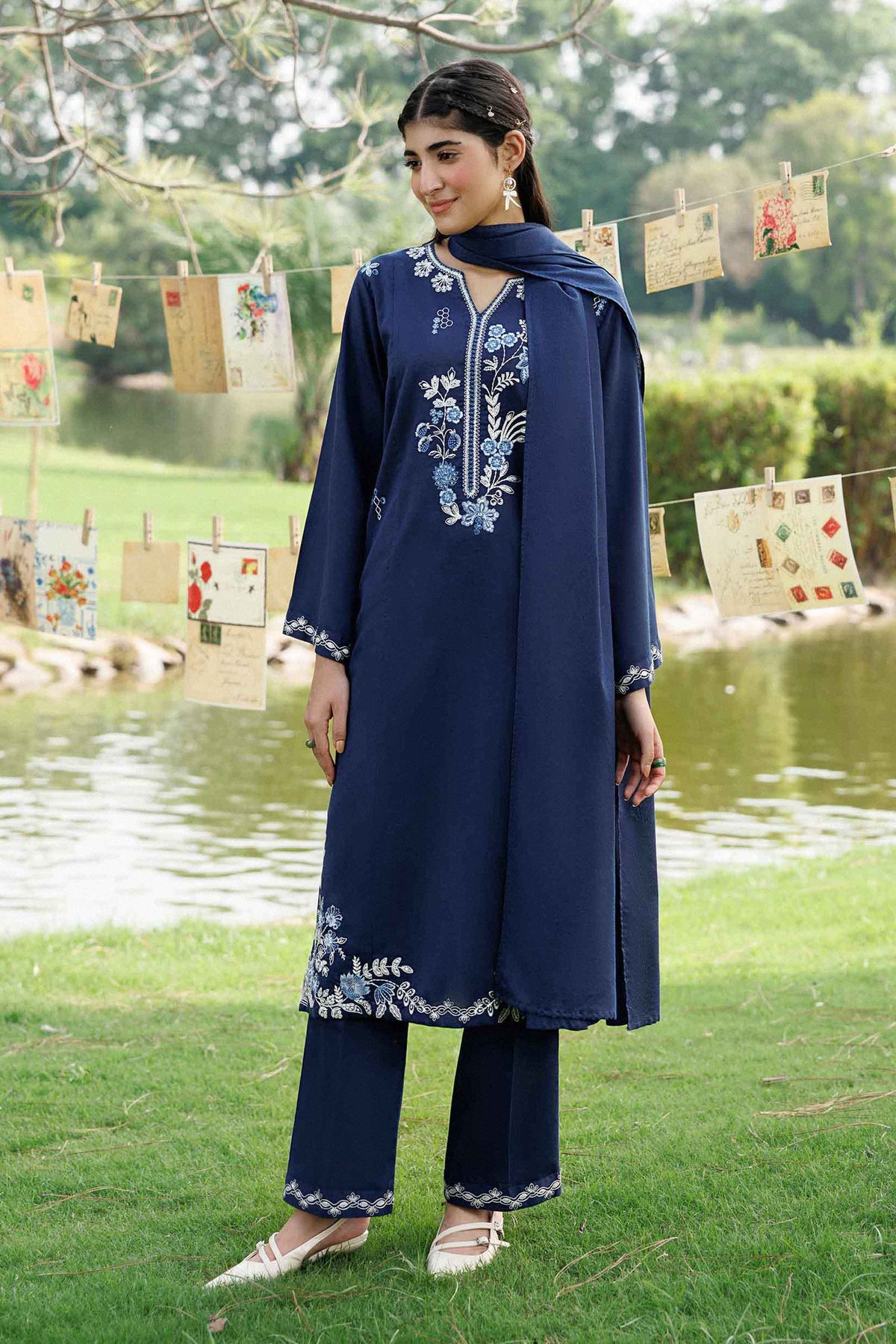 3 Piece - Embroidered Suit - ST3PE-PRET26WV1-23